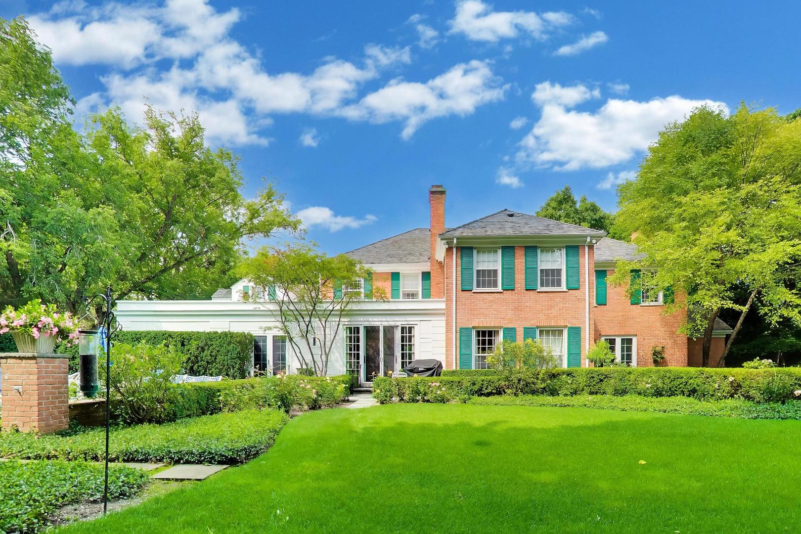 197 N Green Bay Road