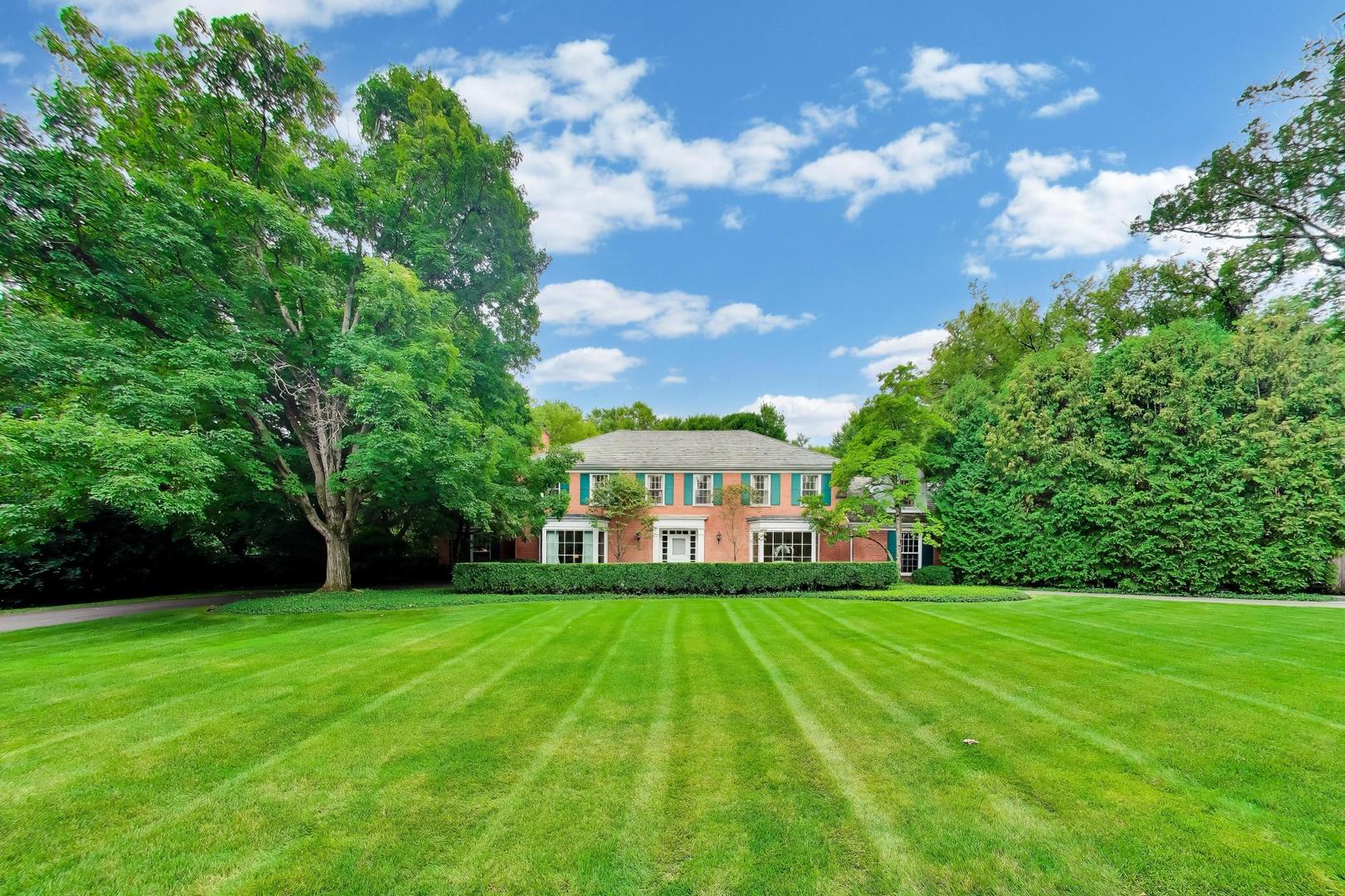 197 N Green Bay Road