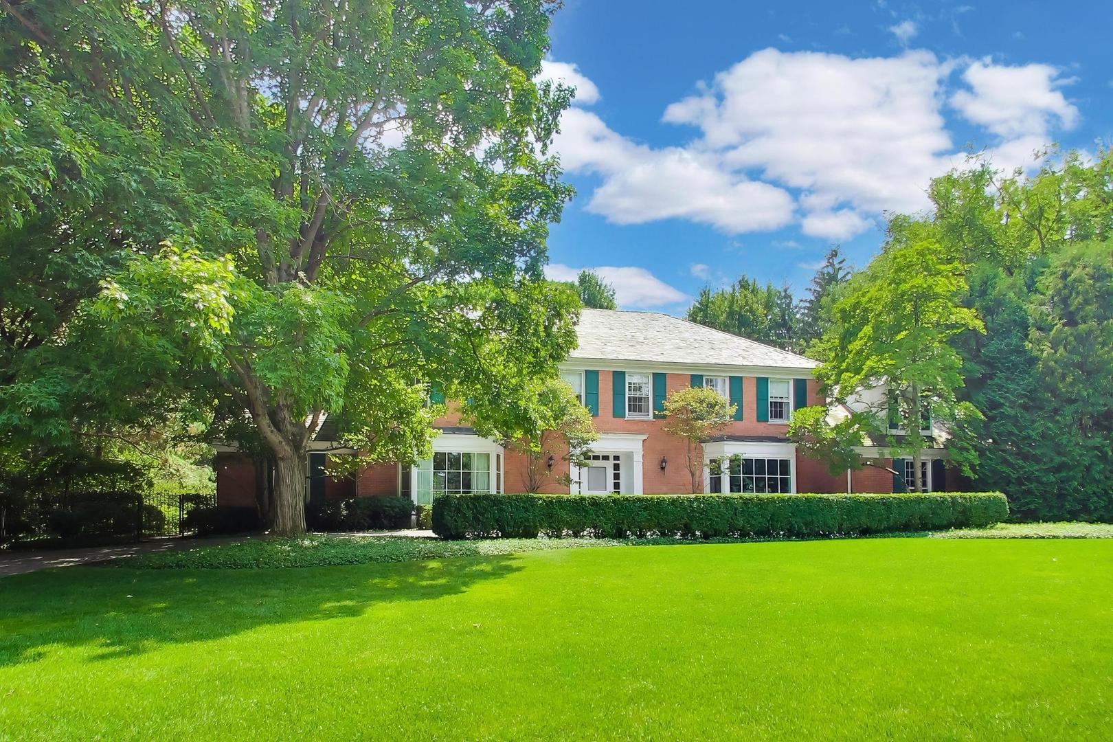 197 N Green Bay Road