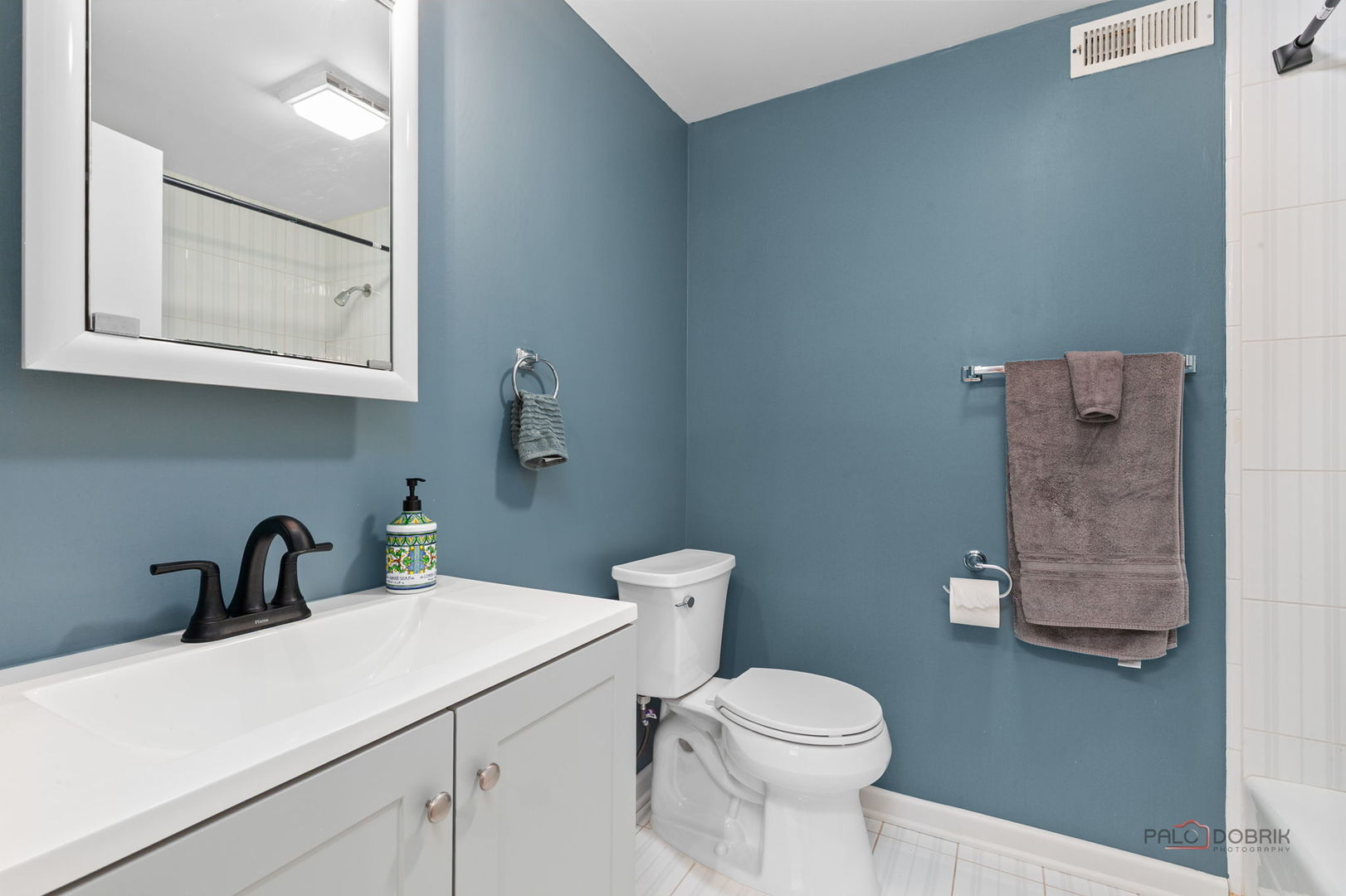1130 New Trier Court
