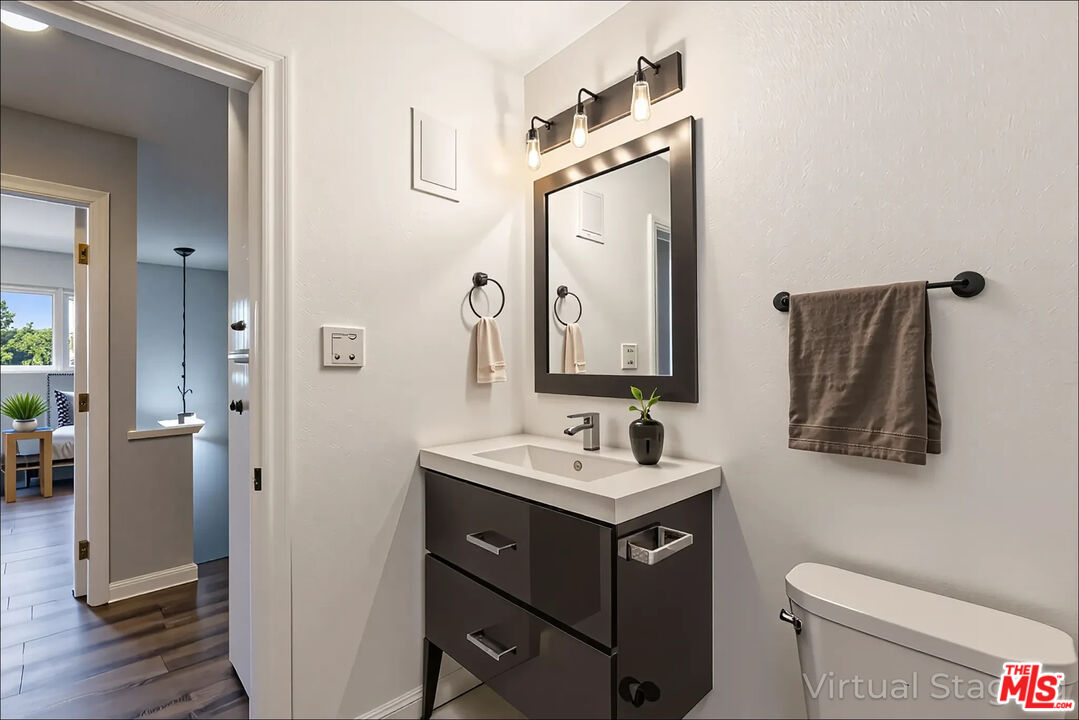 2020 W 23rd St Unit: 18