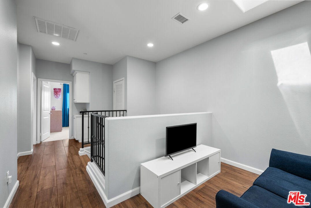 15207 W Fred Way