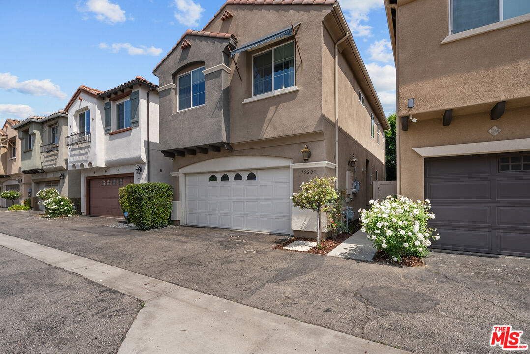 15207 W Fred Way