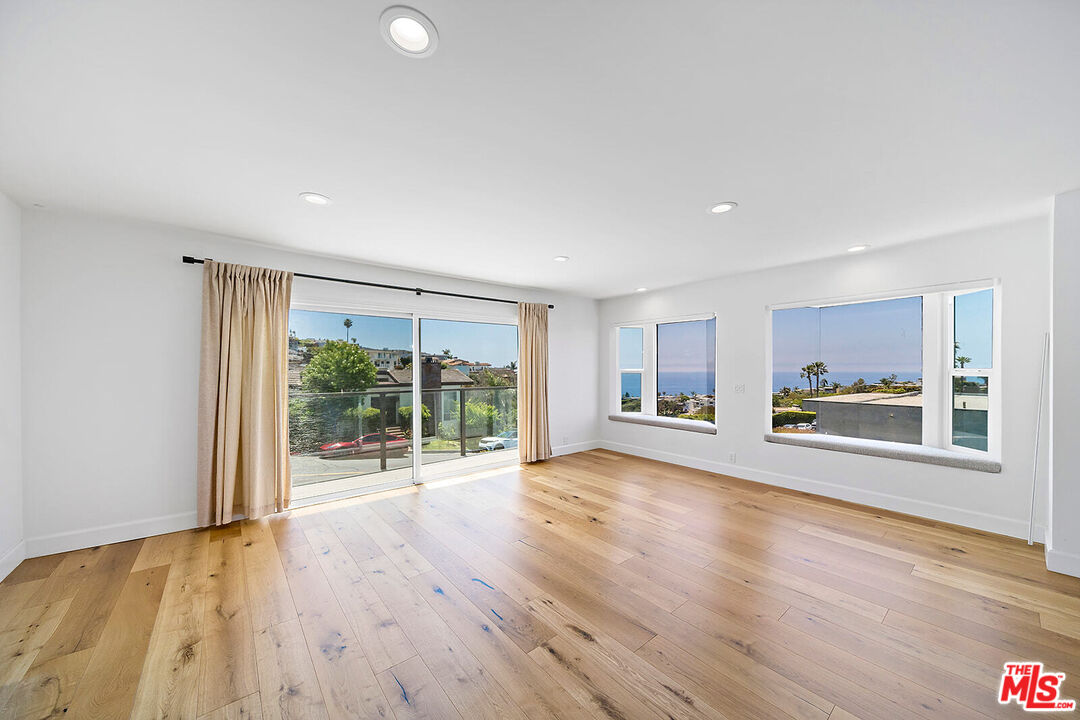 1884 Del Mar Ave