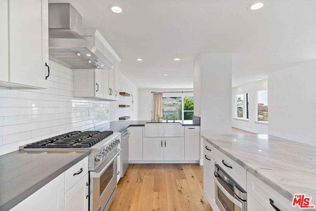 1884 Del Mar Ave