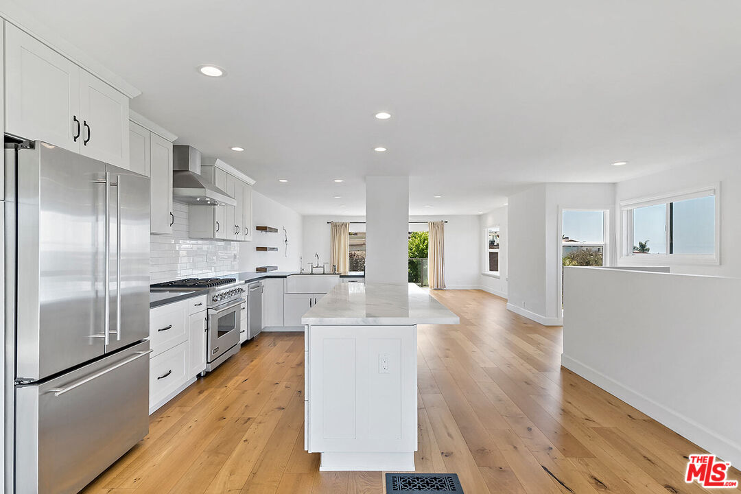 1884 Del Mar Ave