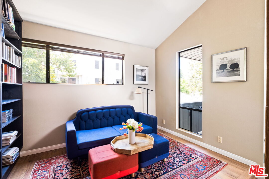 4336 Babcock Ave Unit: 103