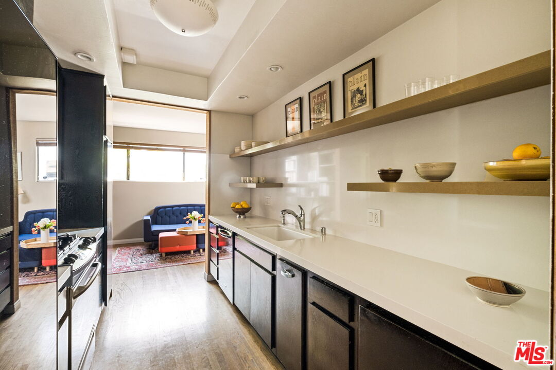 4336 Babcock Ave Unit: 103
