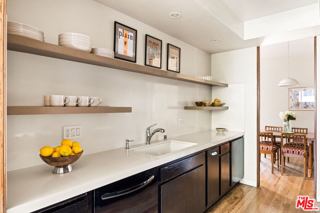 4336 Babcock Ave Unit: 103