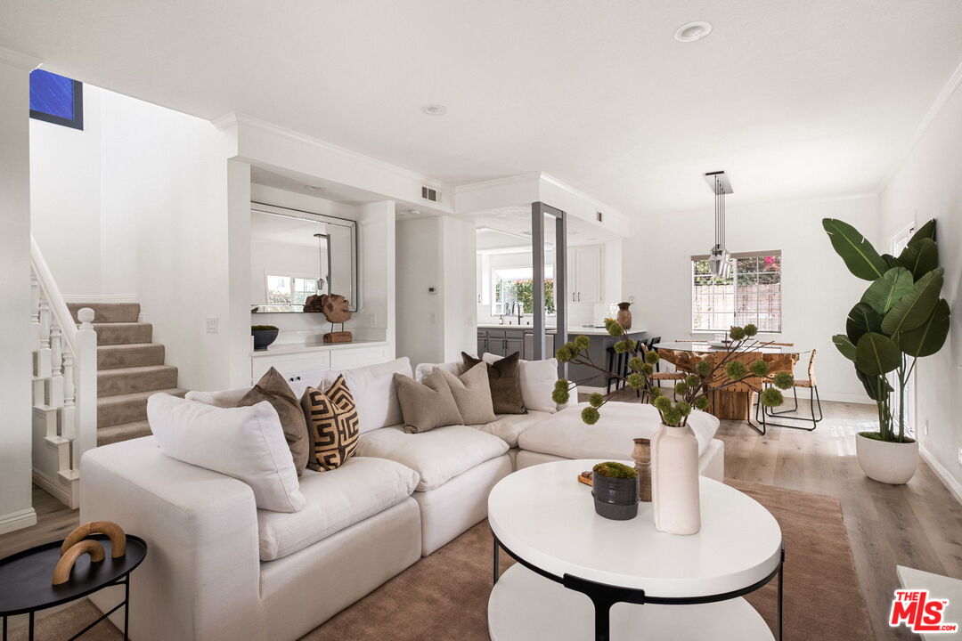 340 E 20th St Unit: A1
