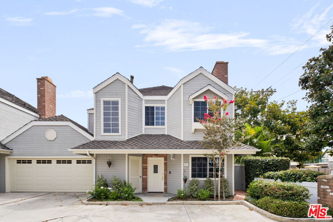 340 E 20th St Unit: A1