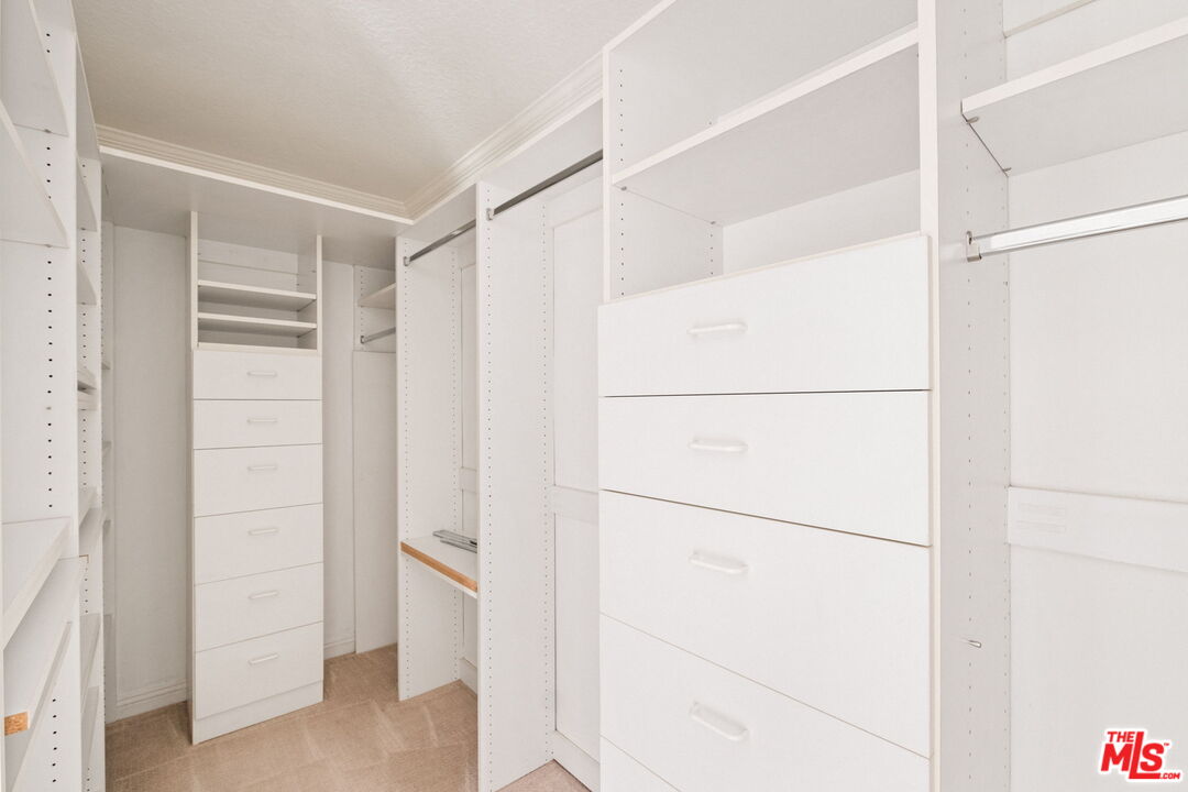 340 E 20th St Unit: A1