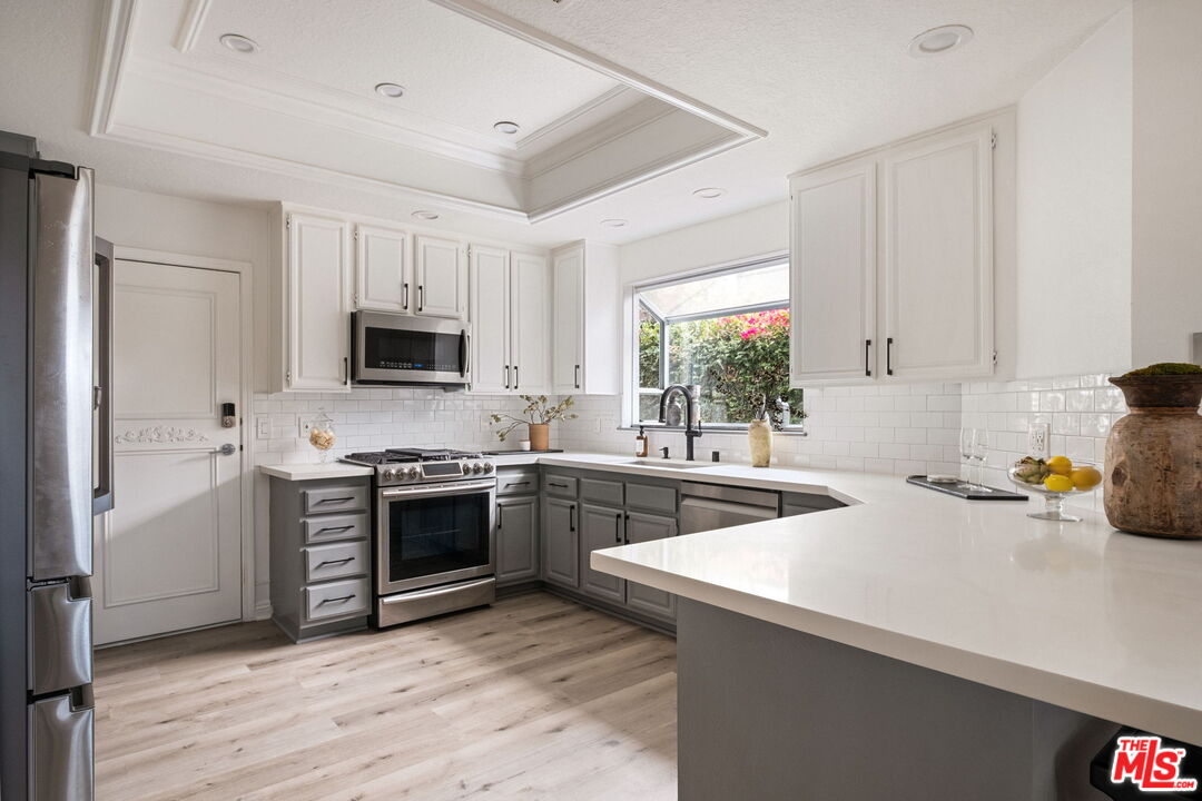 340 E 20th St Unit: A1