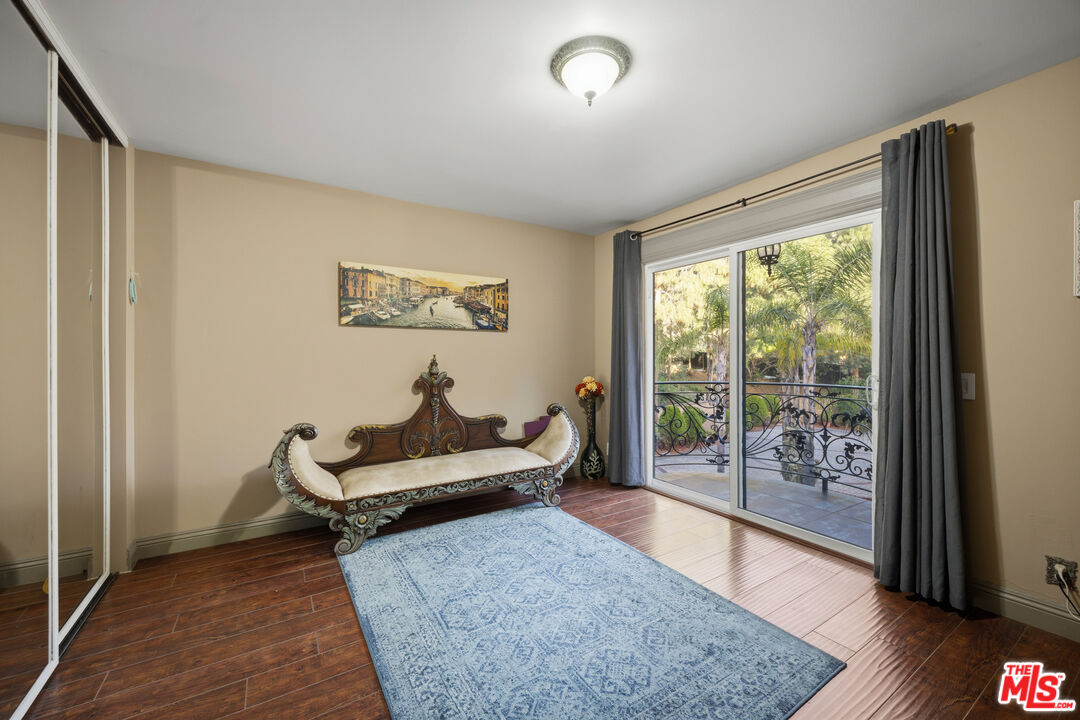 1663 Vista Dr