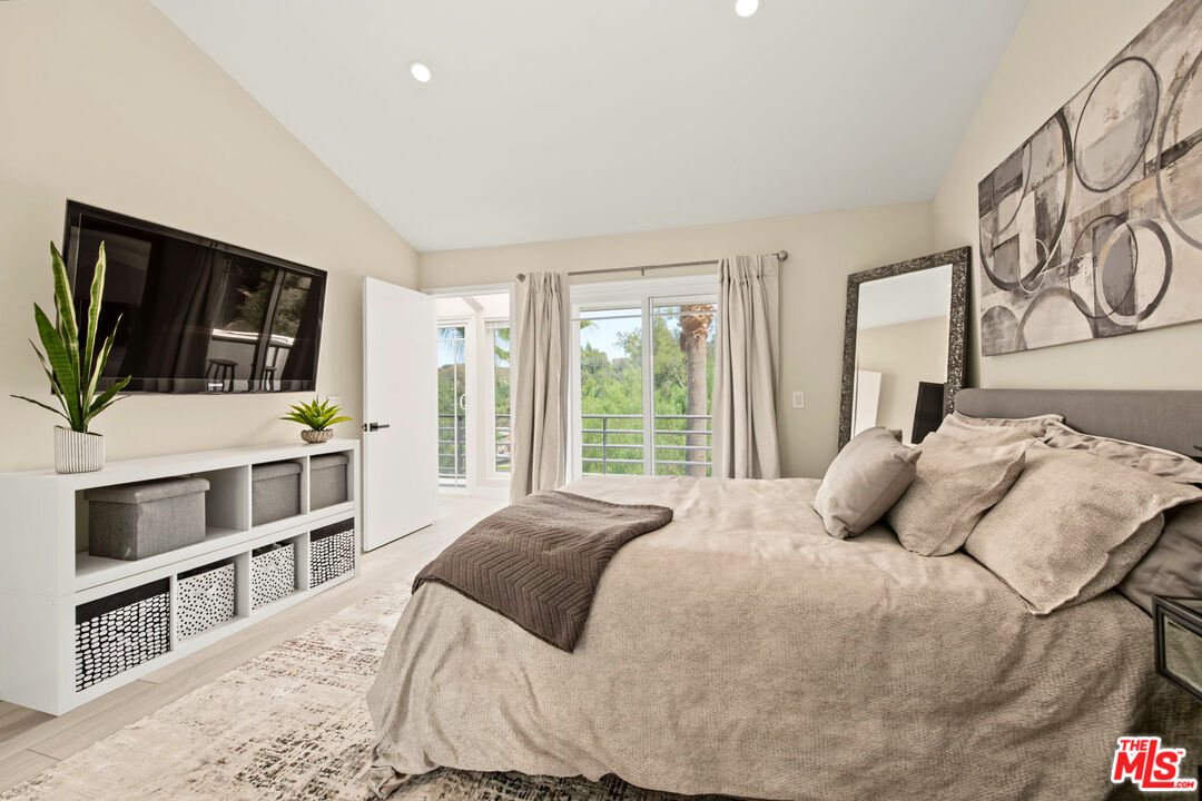 21490 Arcos Dr