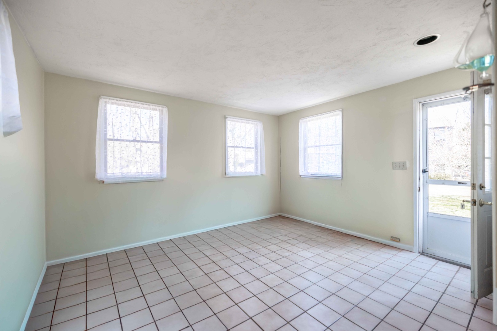 46 Hooper Farm Road