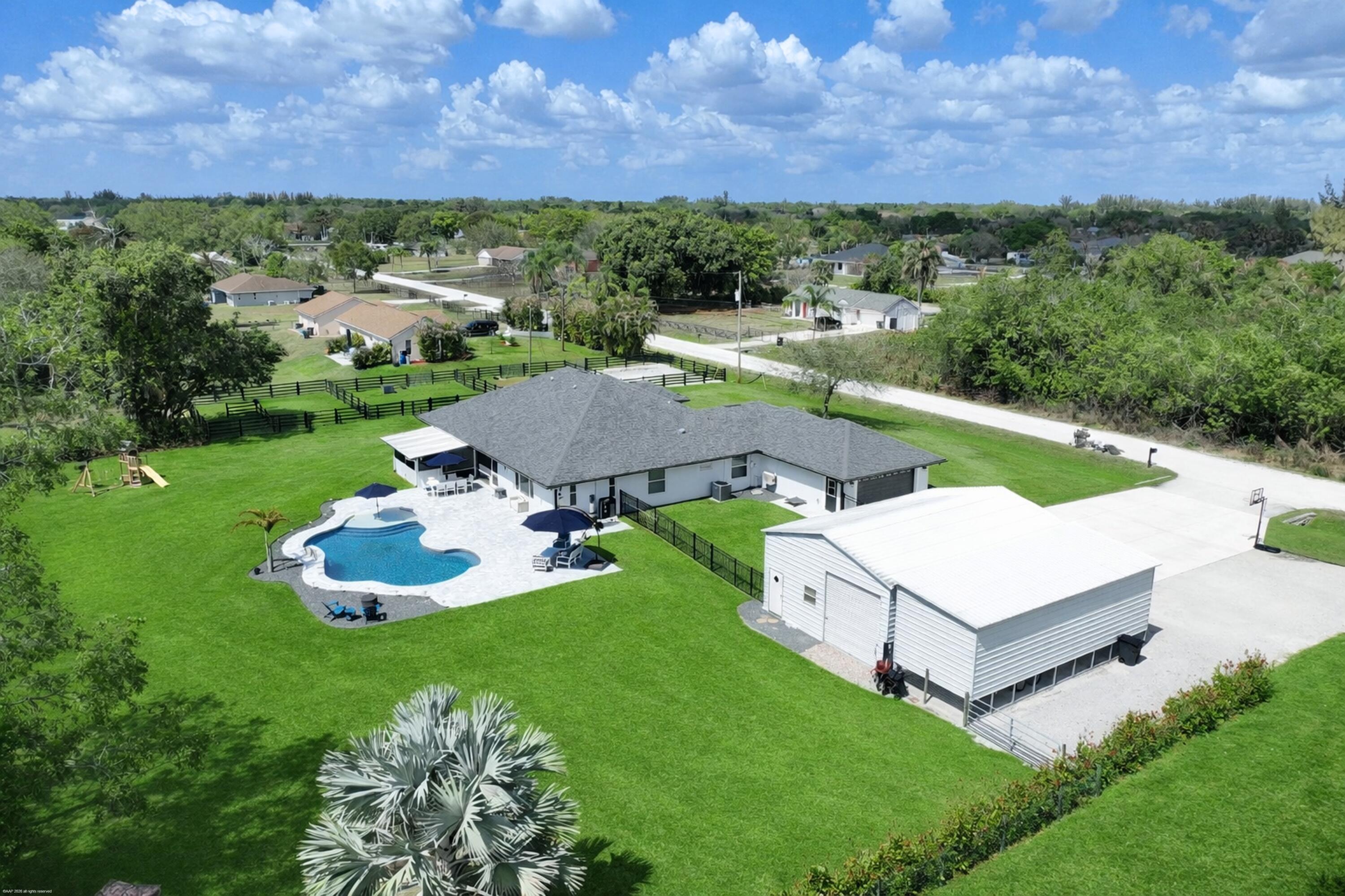 17290 33rd Road N