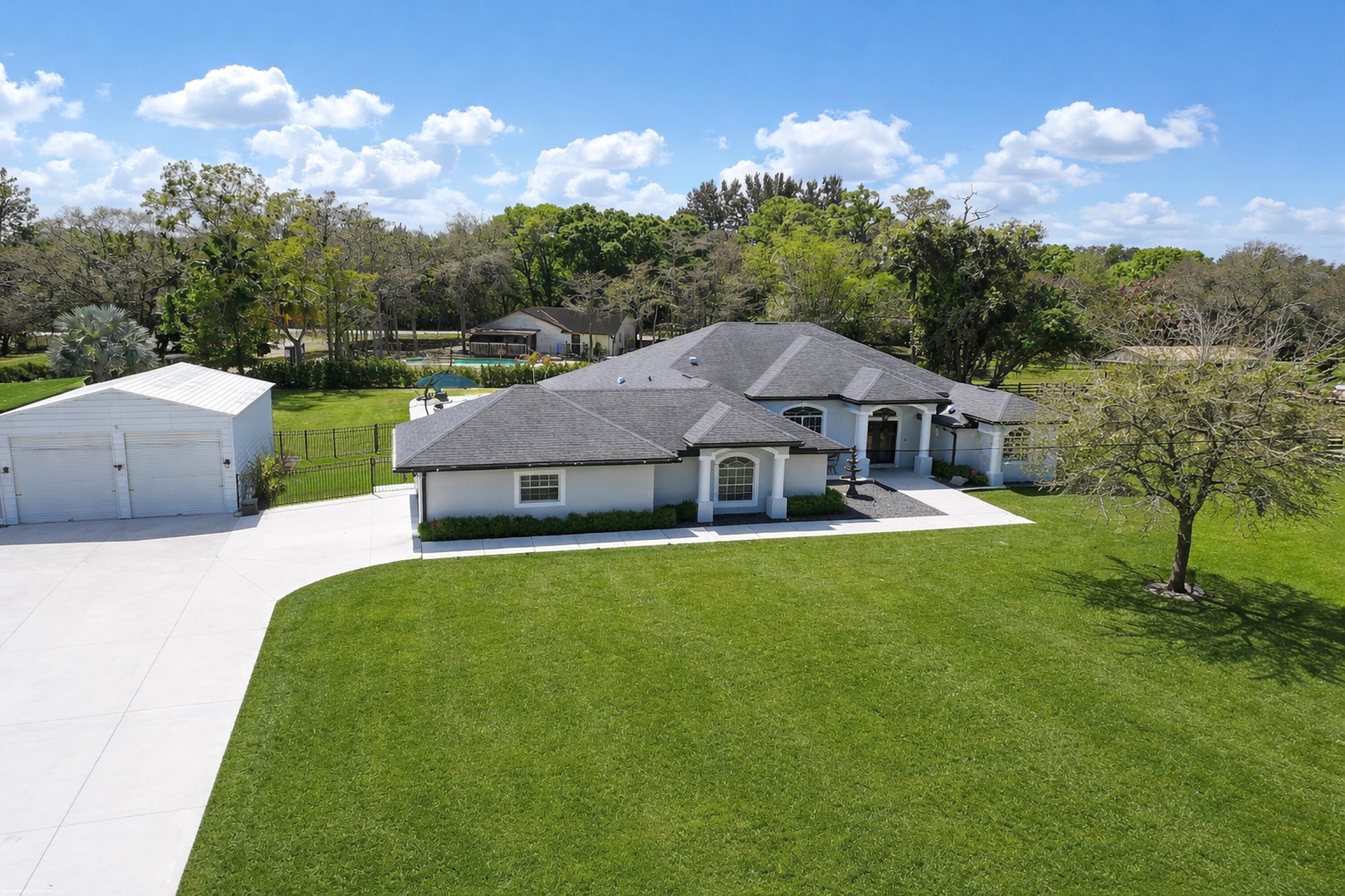 17290 33rd Road N