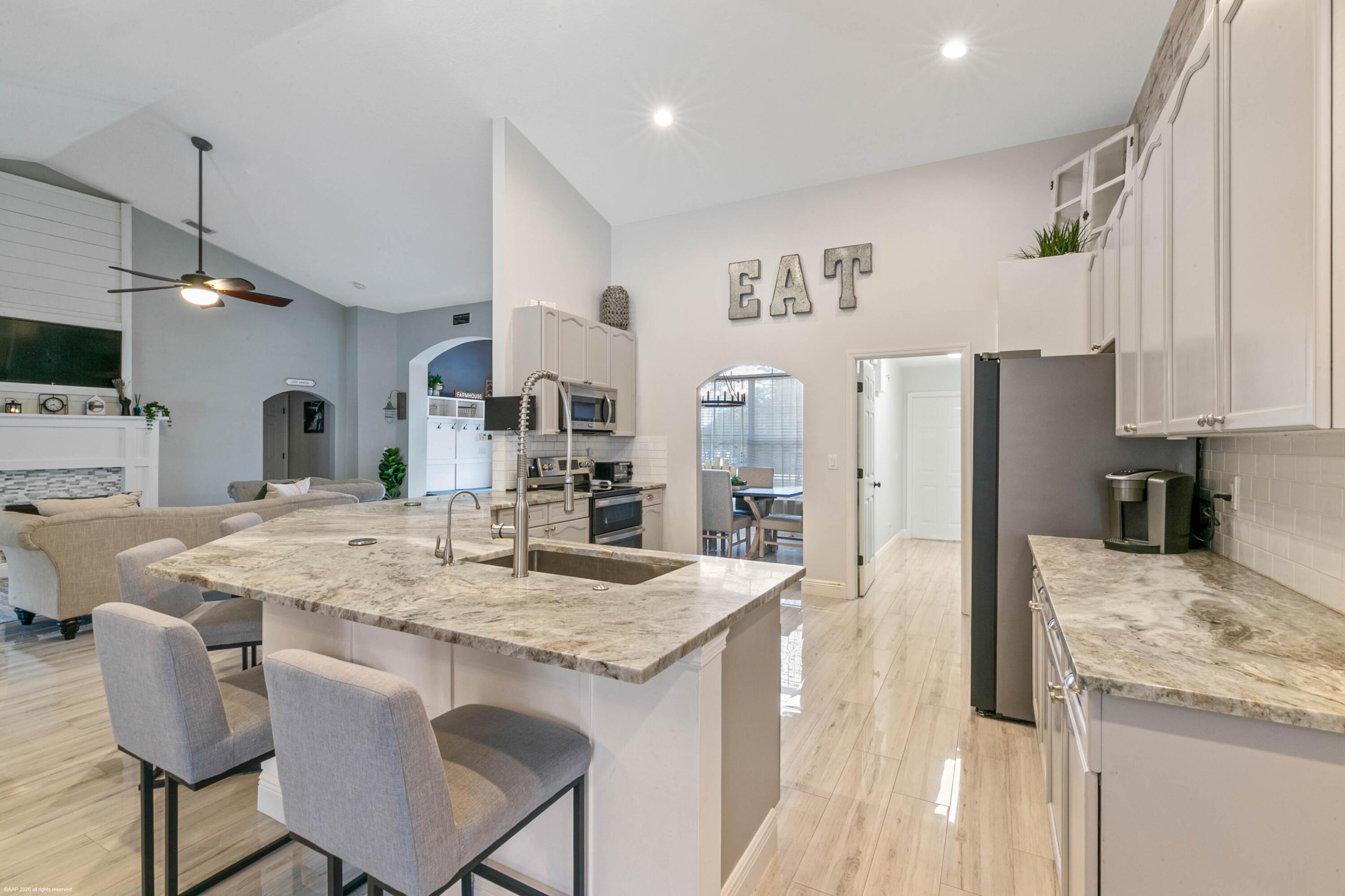 17290 33rd Road N