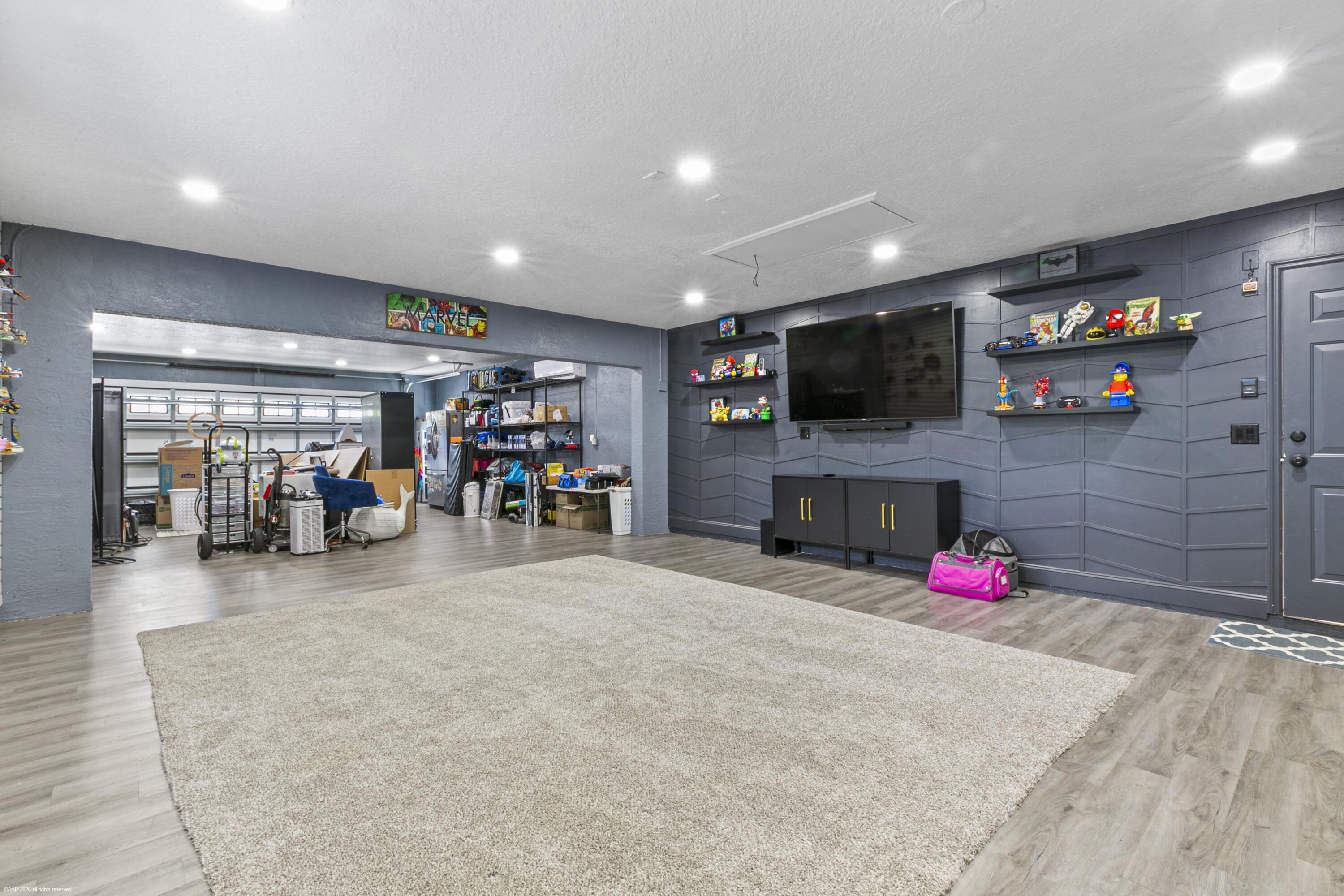17290 33rd Road N