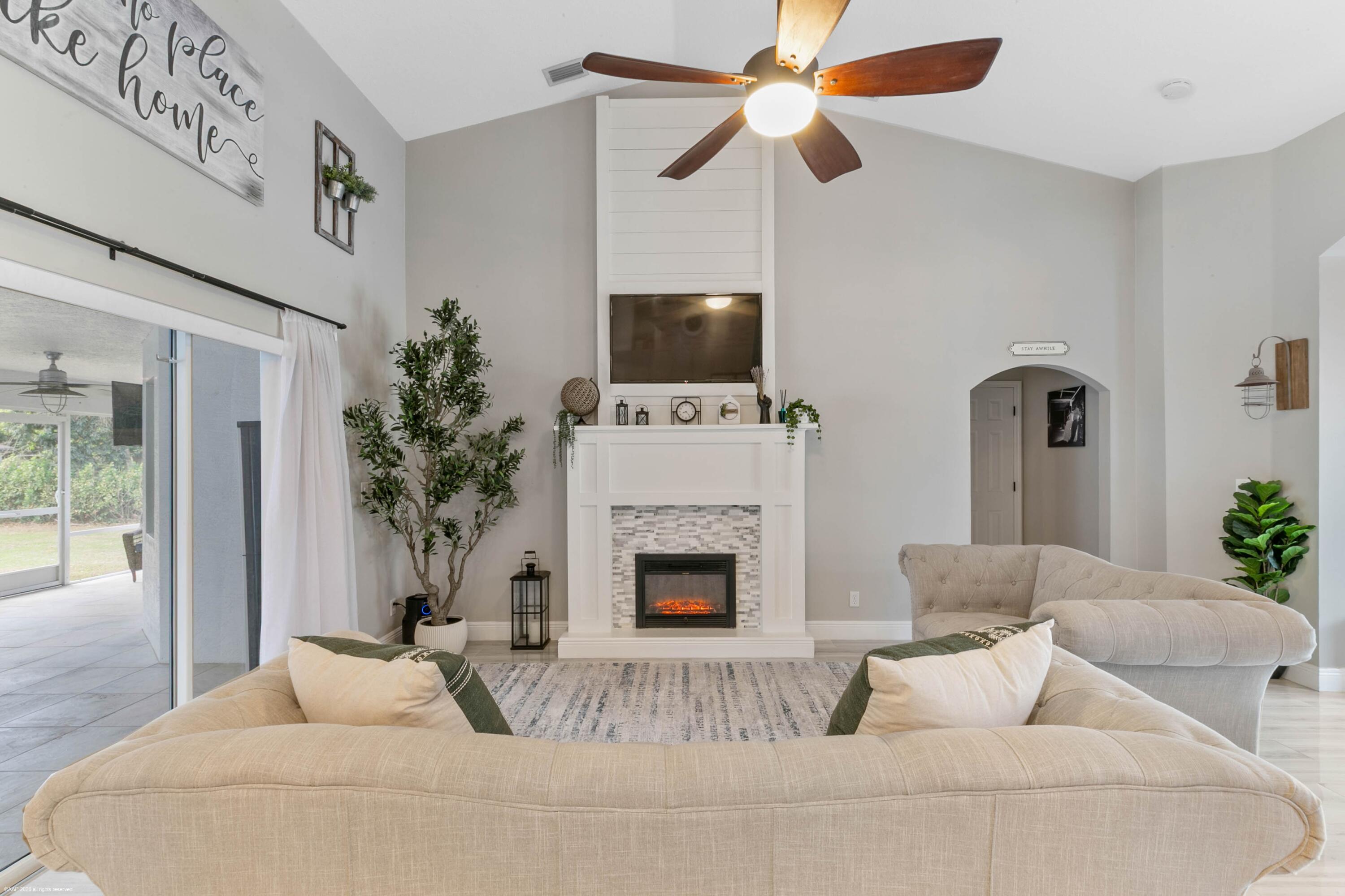 17290 33rd Road N
