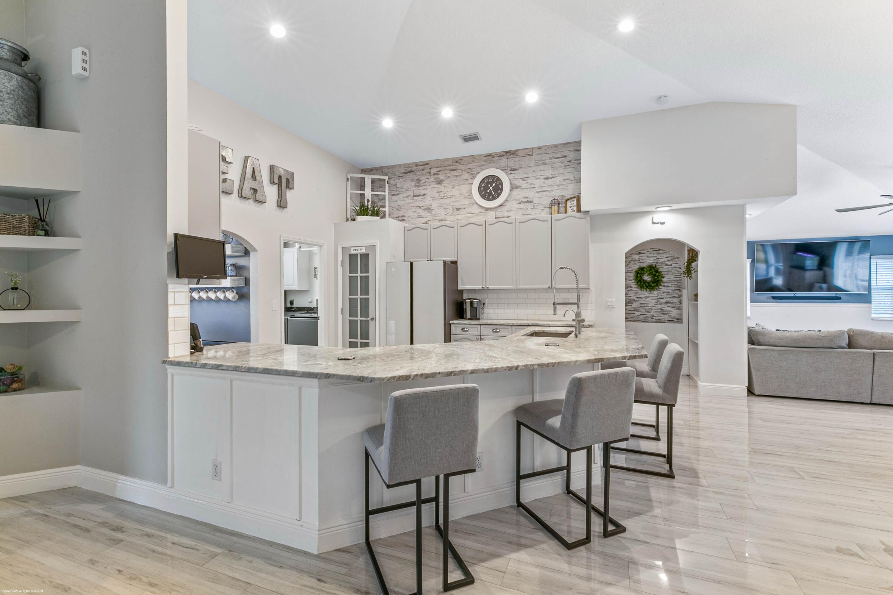 17290 33rd Road N
