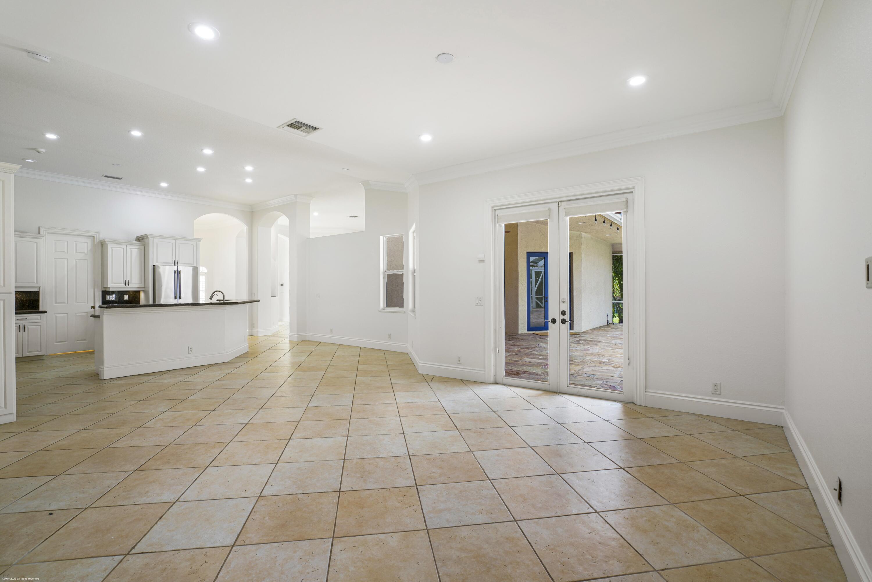 2560 Buck Ridge Trail