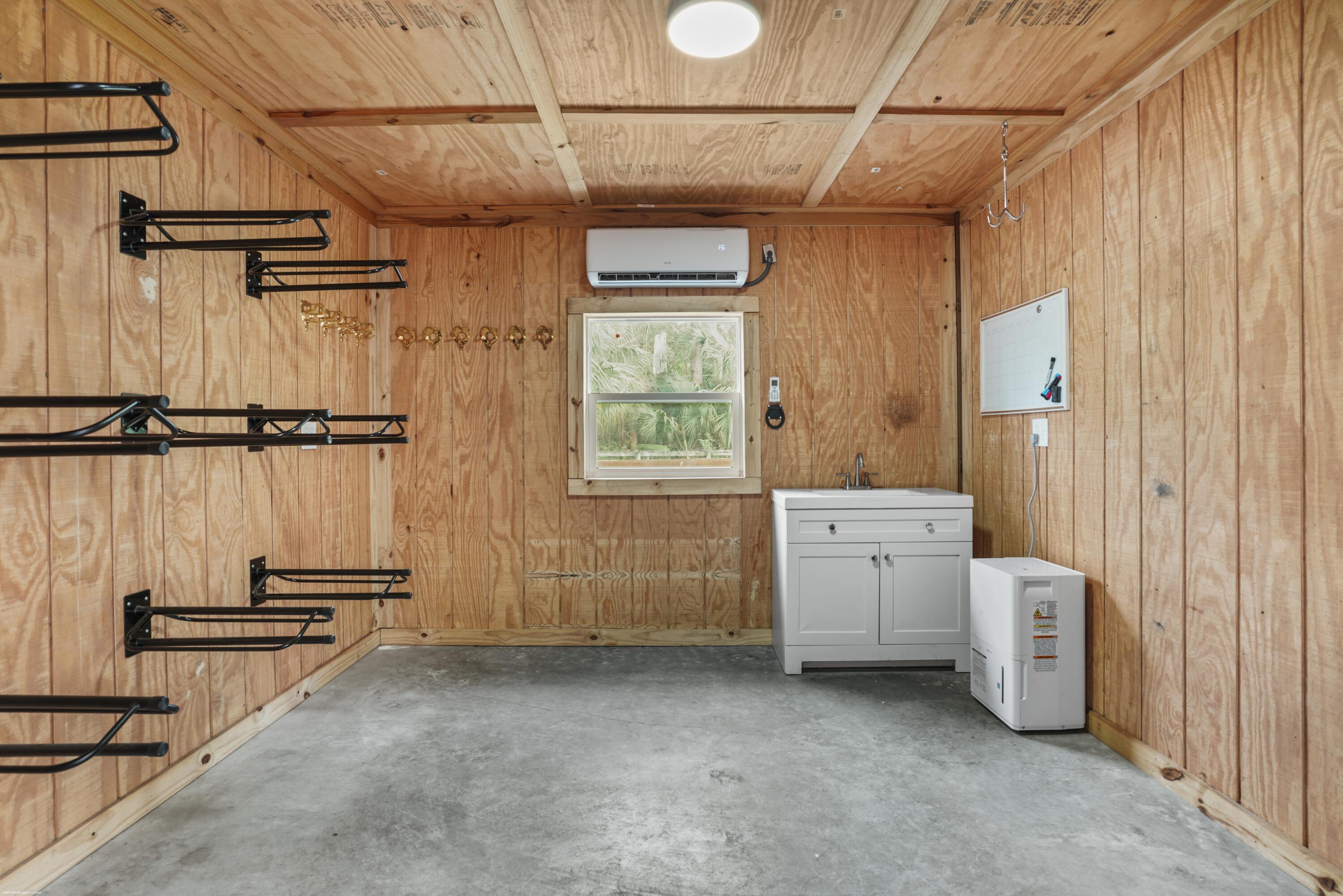2560 Buck Ridge Trail