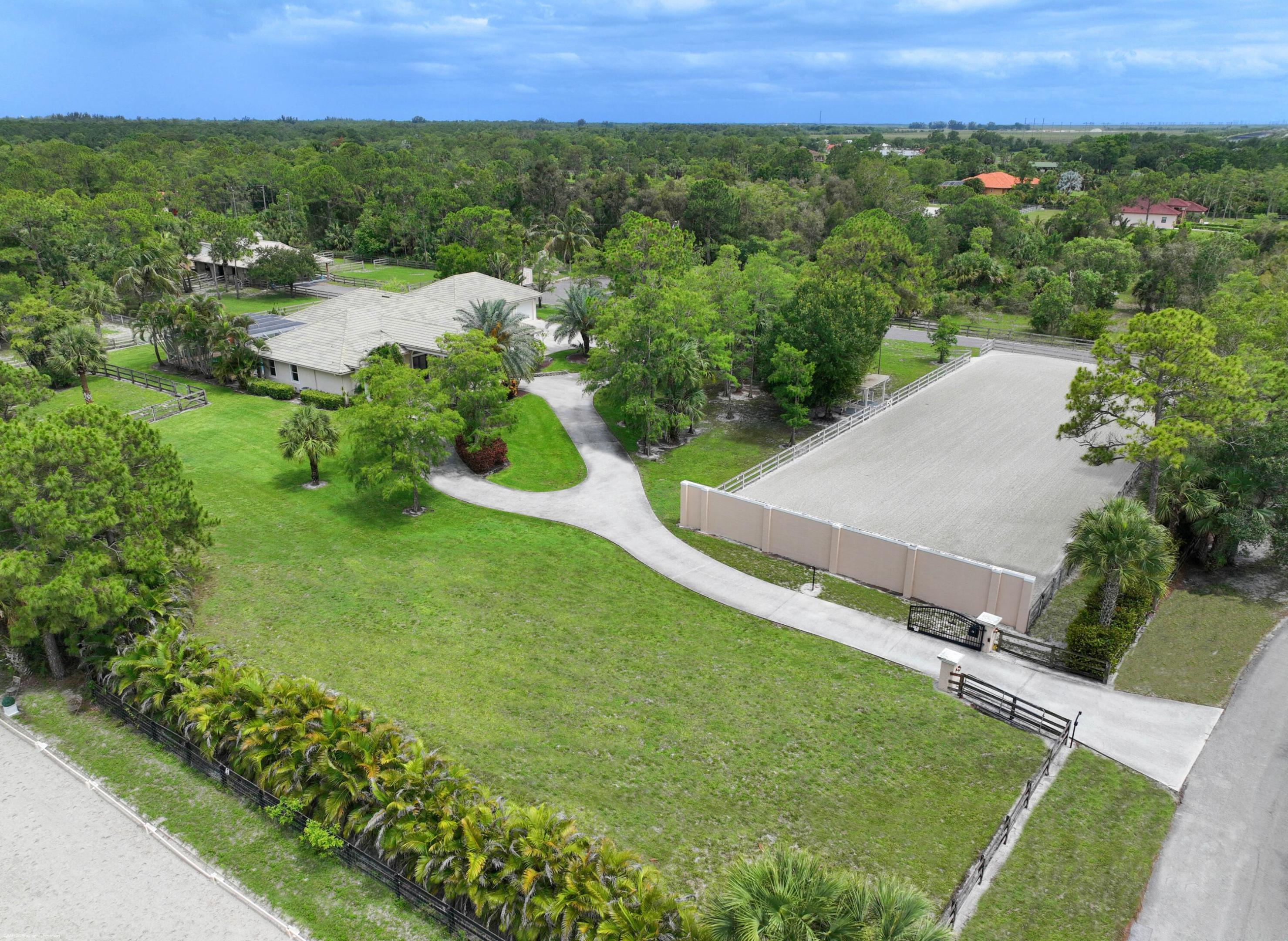 2560 Buck Ridge Trail