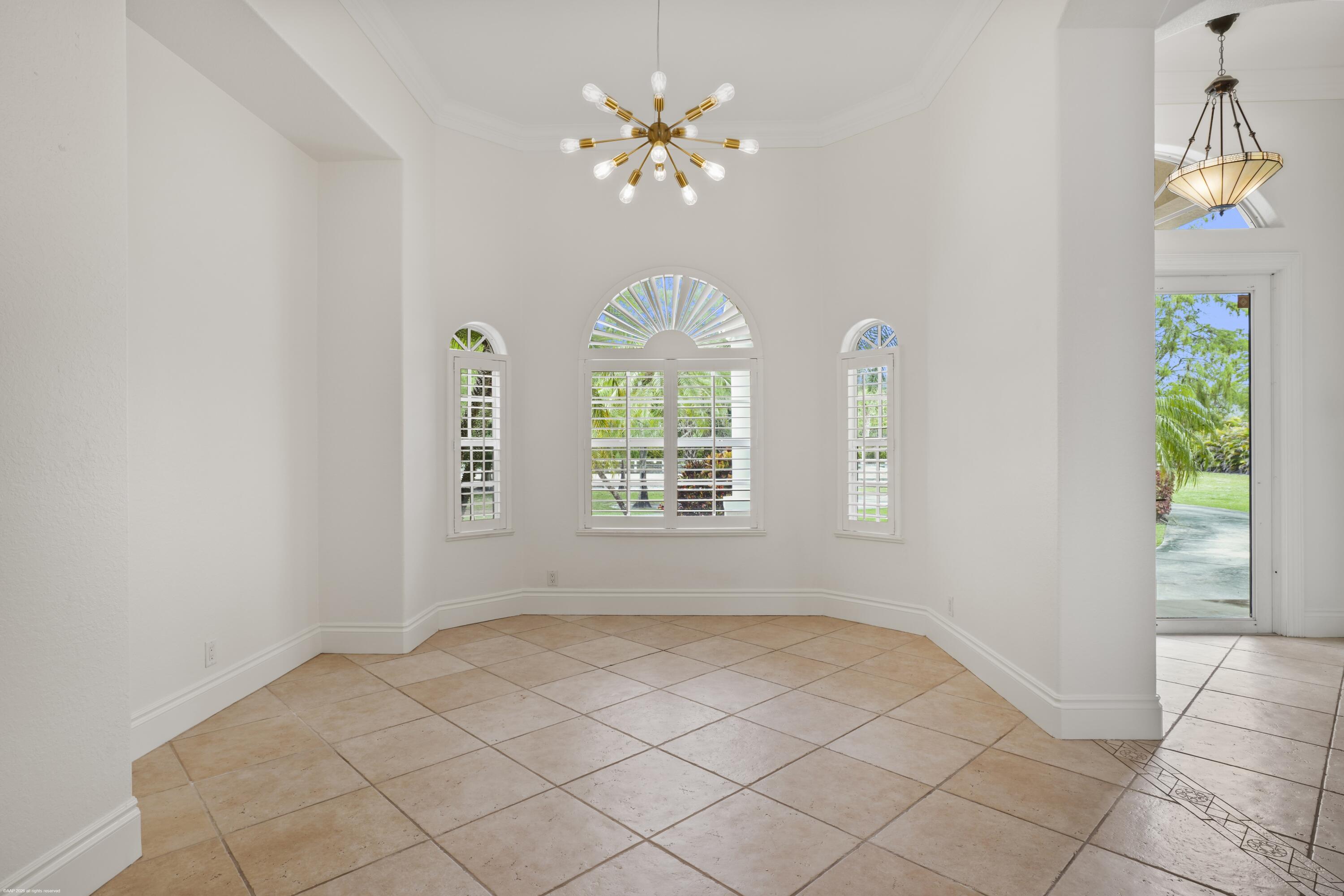 2560 Buck Ridge Trail