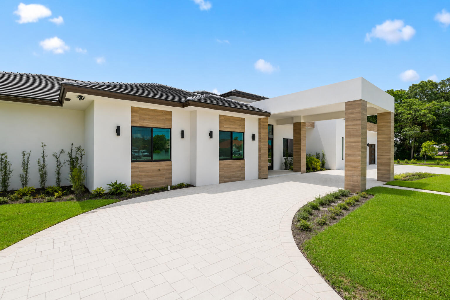 14817 Paddock Drive
