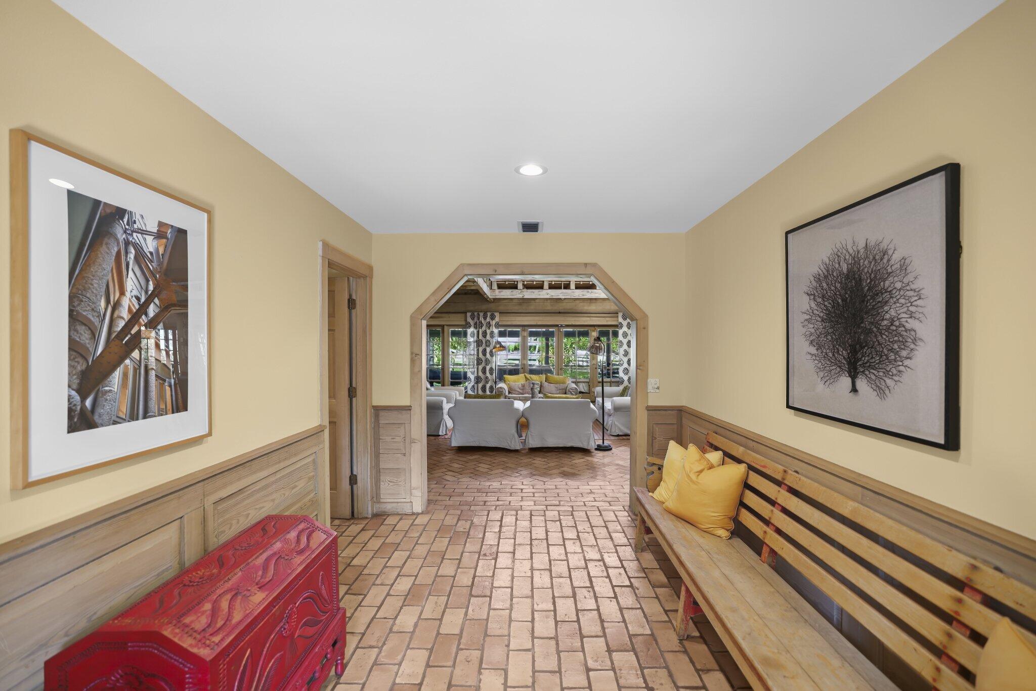 790 E Rambling Drive