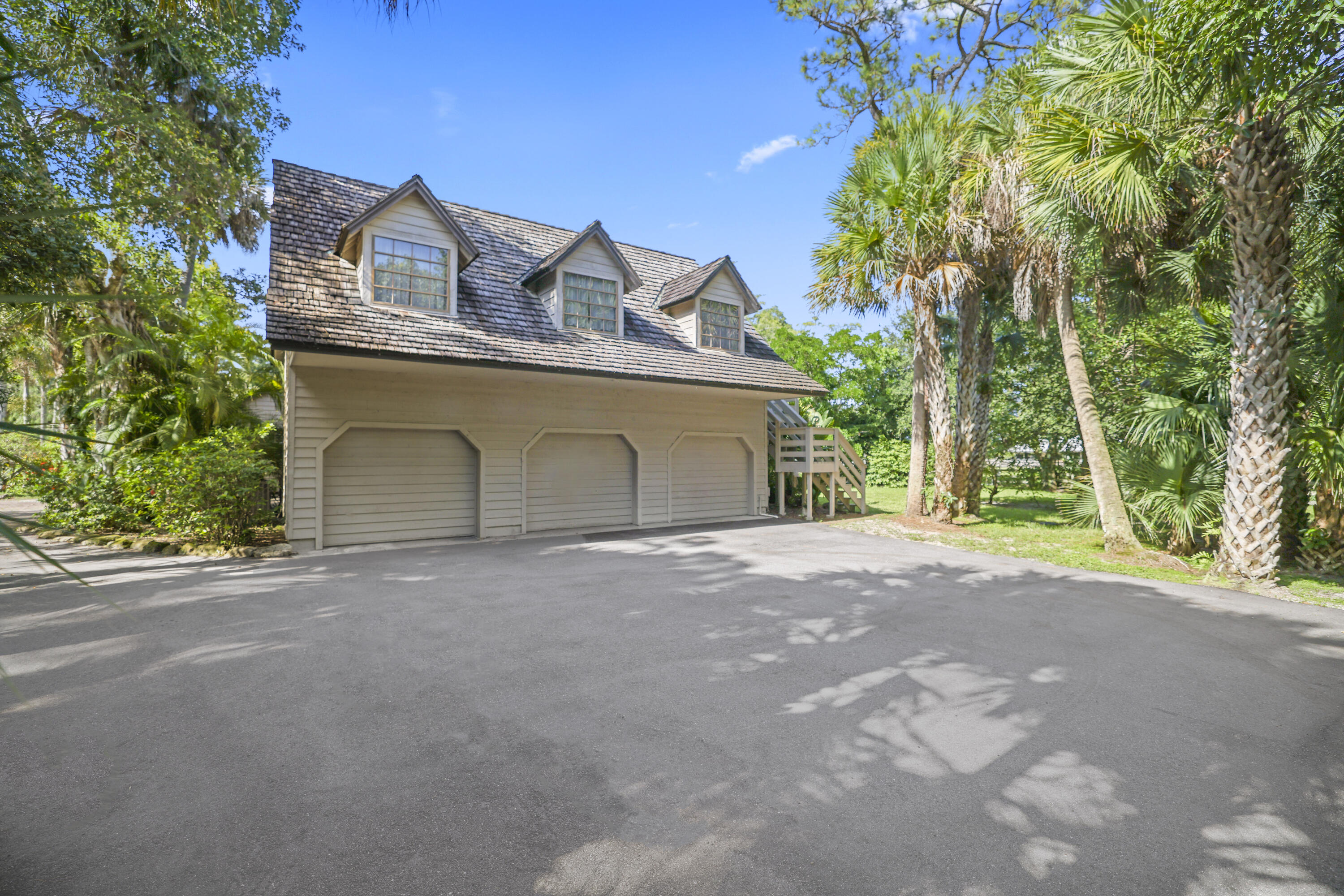 790 E Rambling Drive