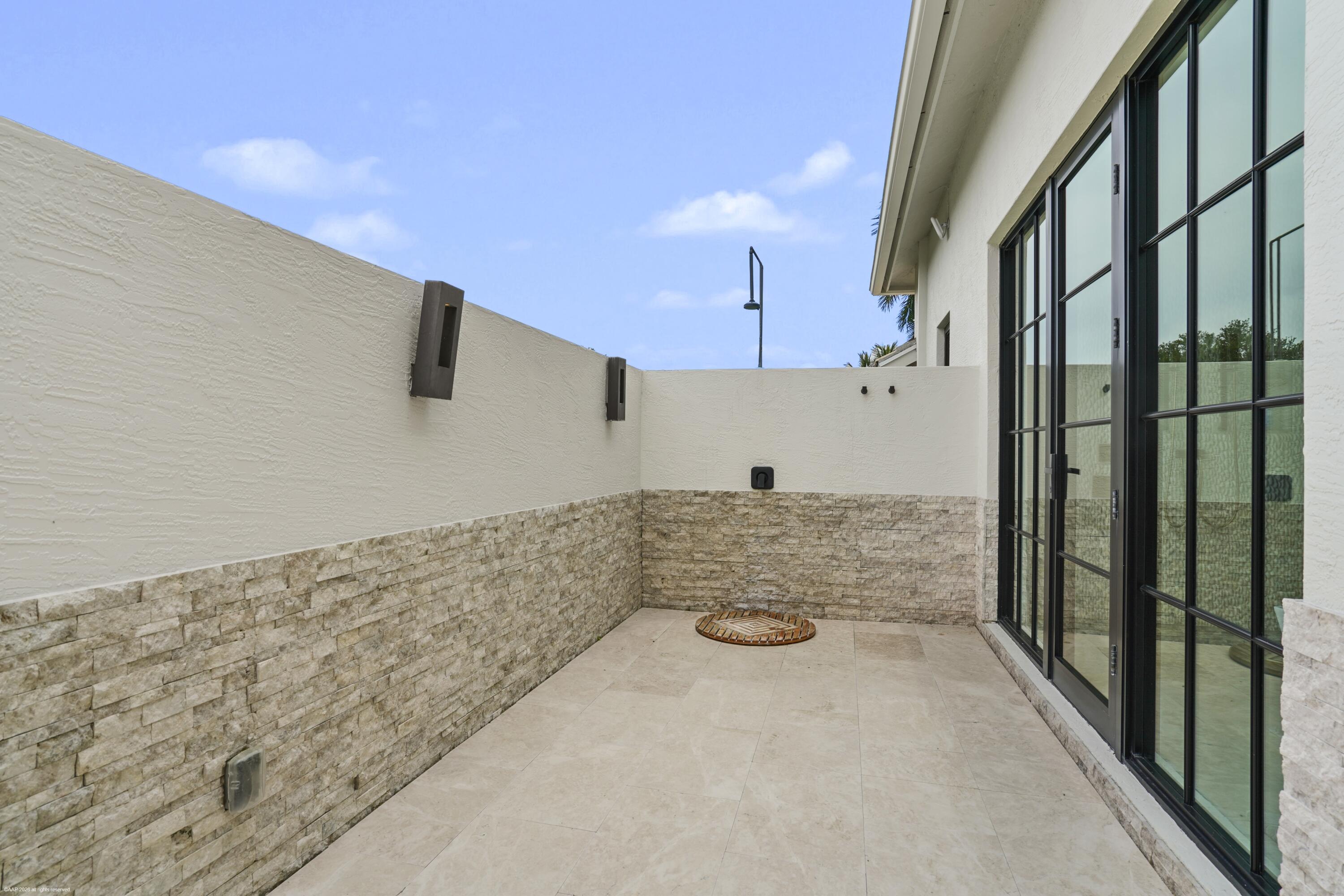 15590 SEA MIST Lane