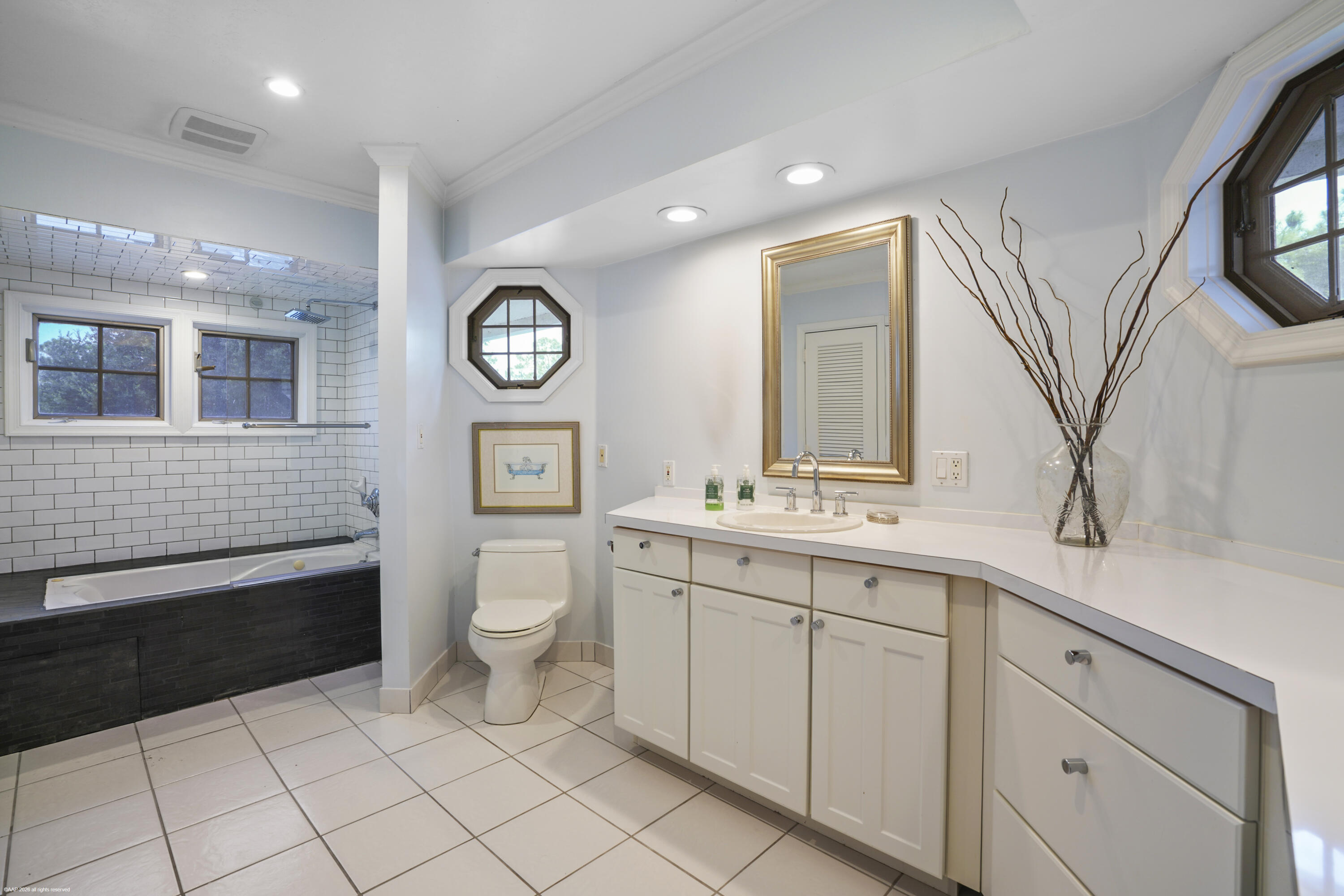 2740 Buck Ridge Trail