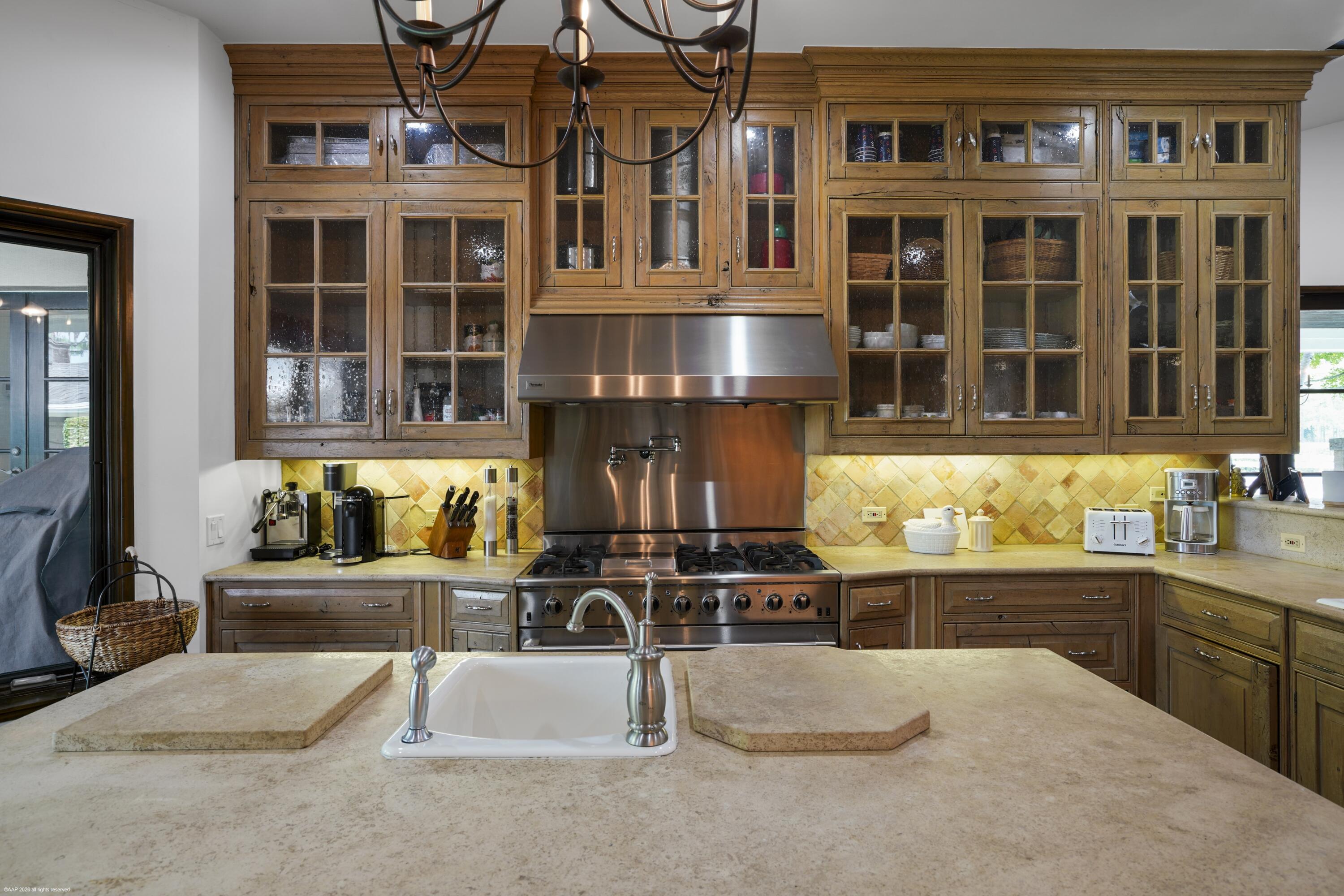 2740 Buck Ridge Trail