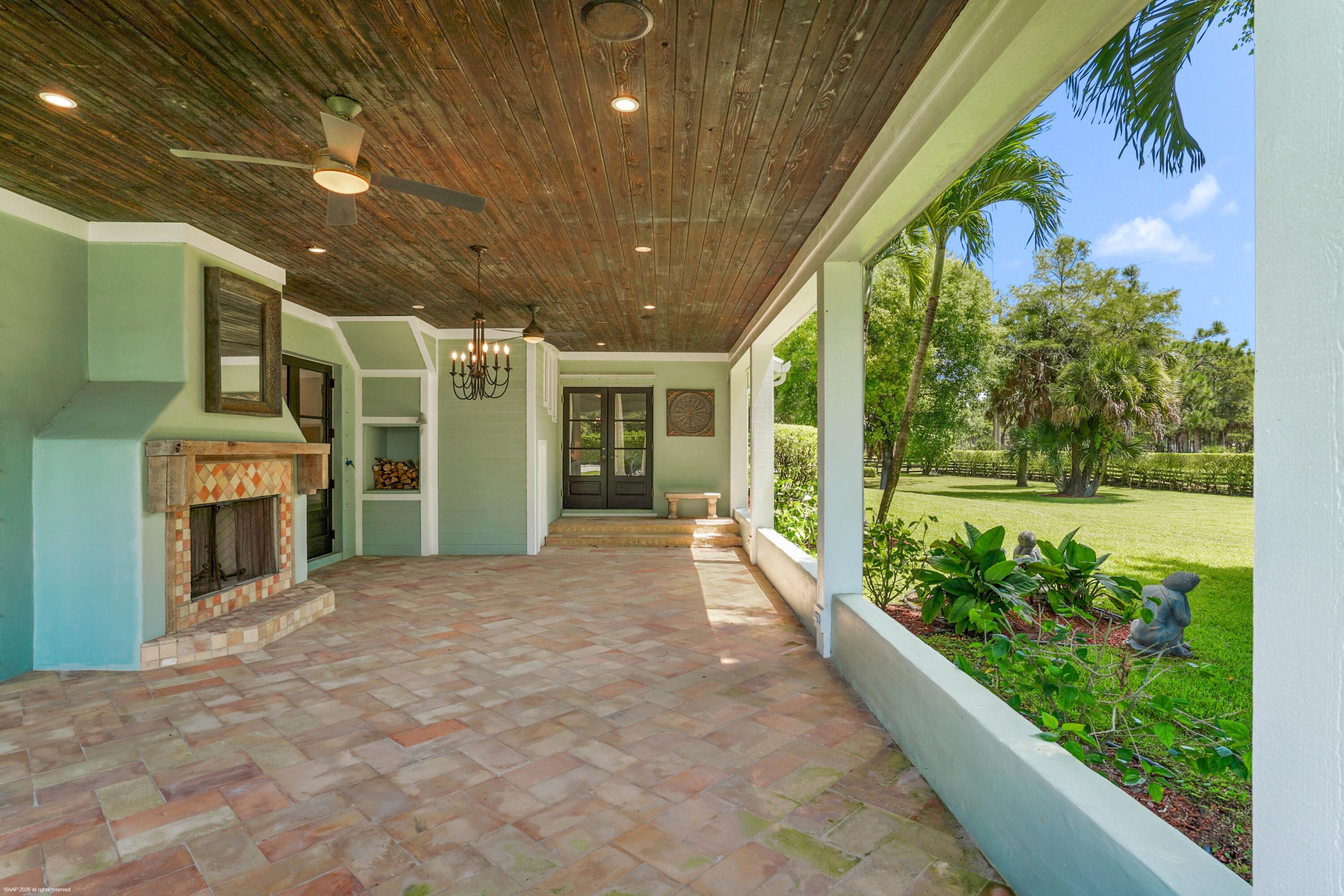 2740 Buck Ridge Trail
