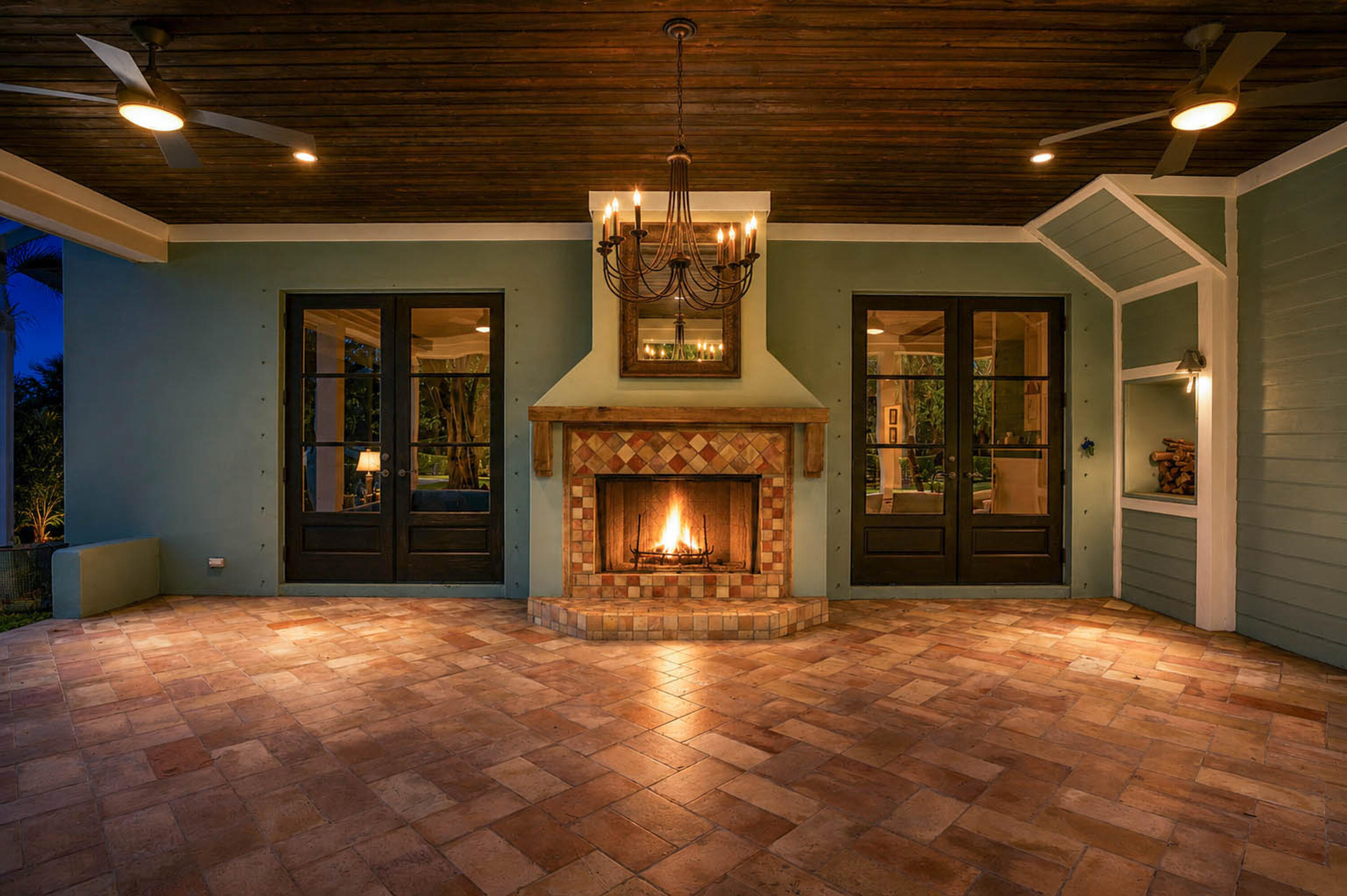 2740 Buck Ridge Trail