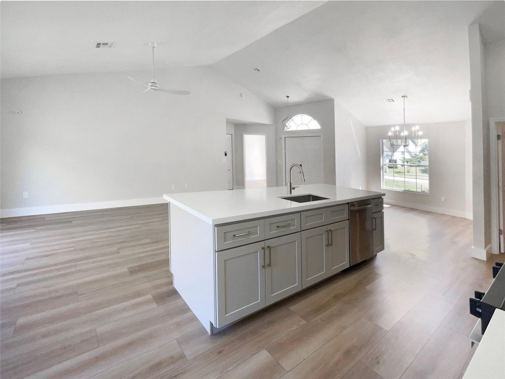 12785 Meadowbreeze Dr