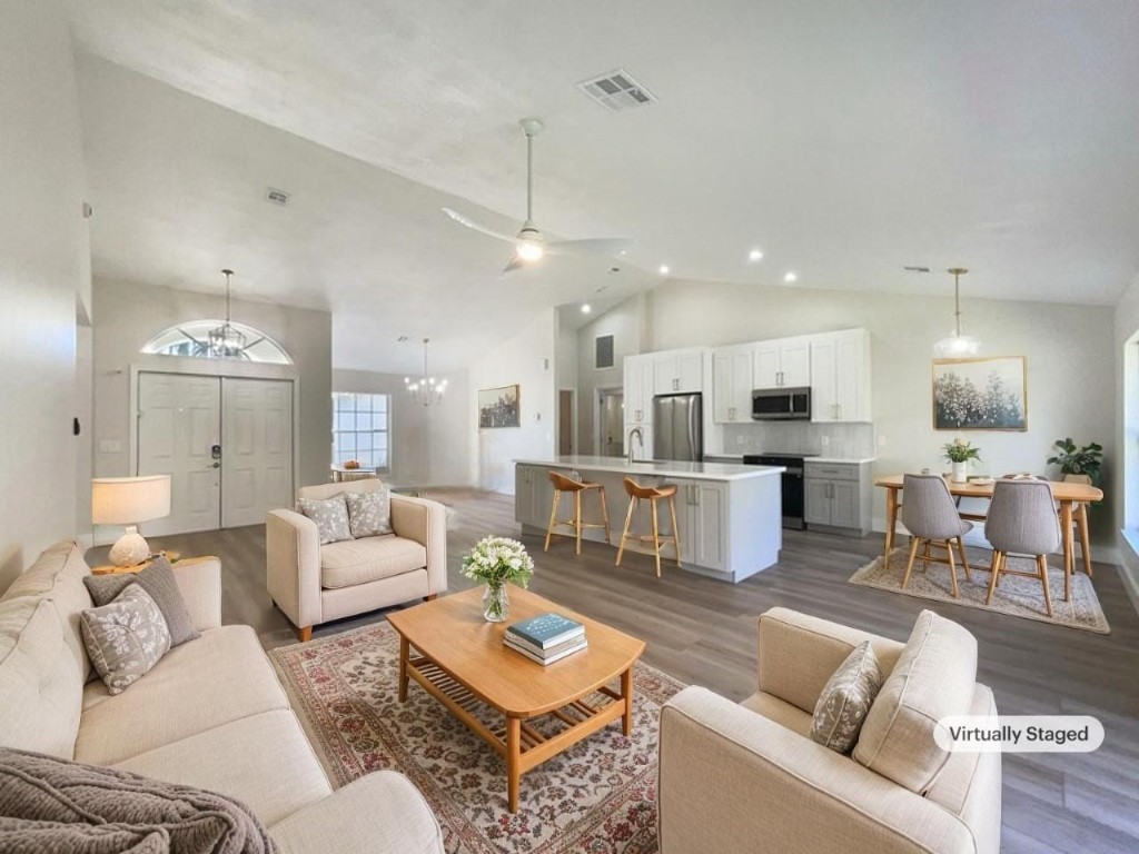 12785 Meadowbreeze Dr