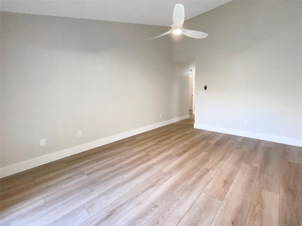 12785 Meadowbreeze Dr