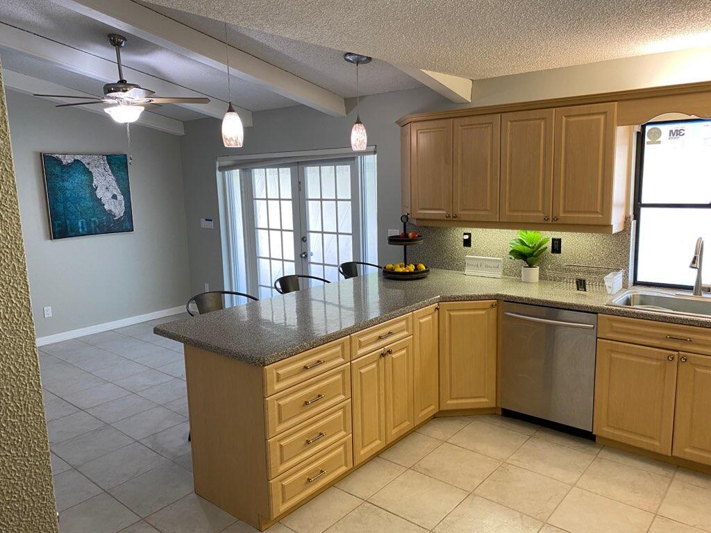 12073 Old Country Road N