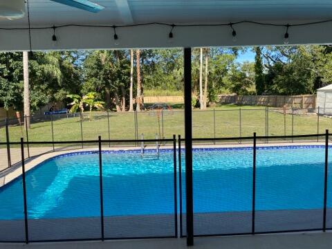 12073 Old Country Road N