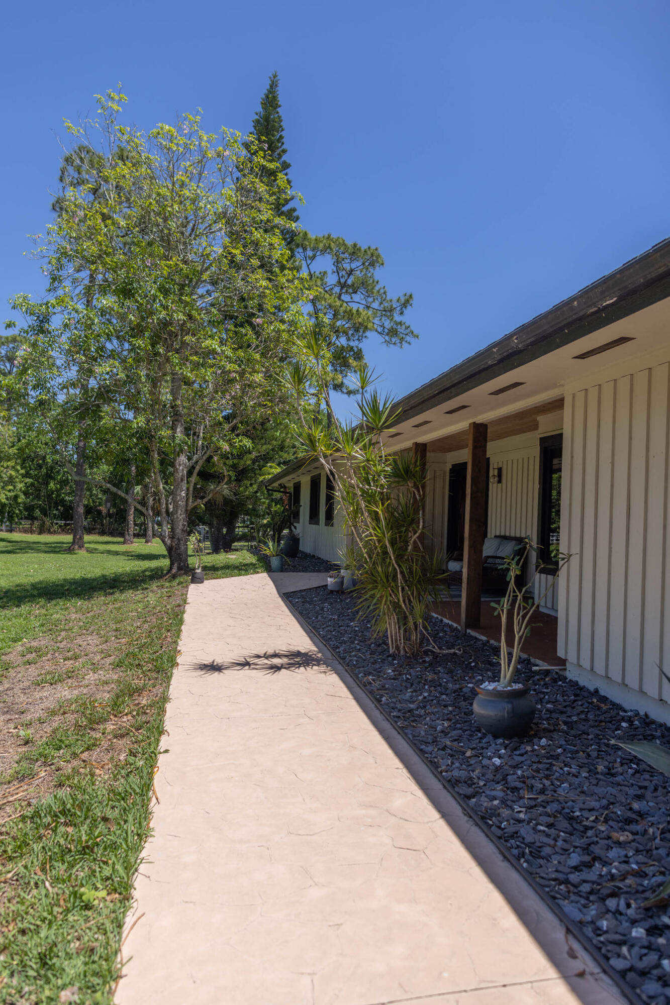 6020 Sugarcane Lane