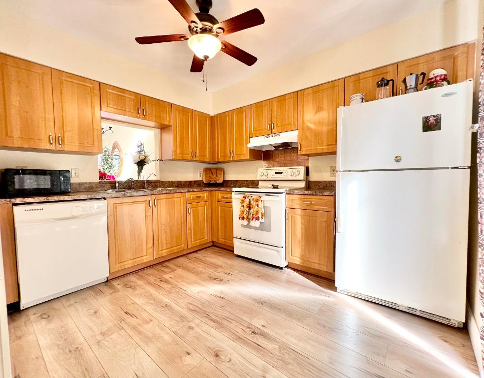 12813 Spinnaker Lane