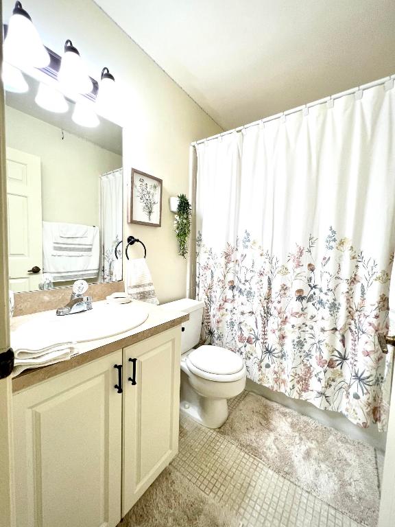 12813 Spinnaker Lane