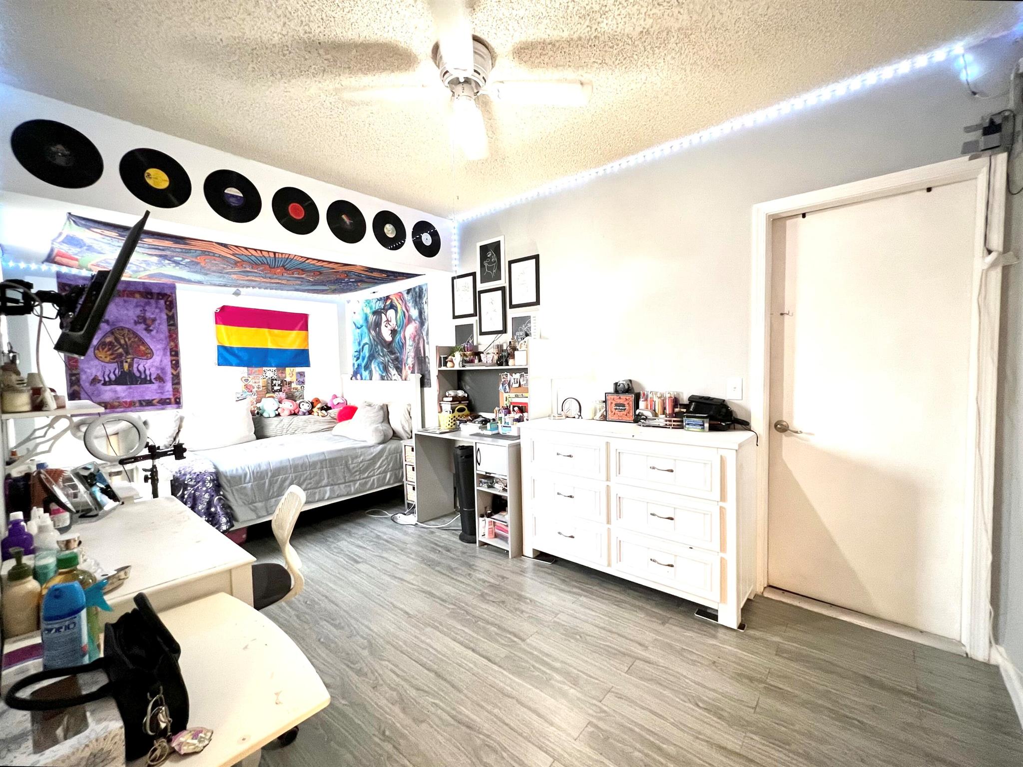 12813 Spinnaker Lane