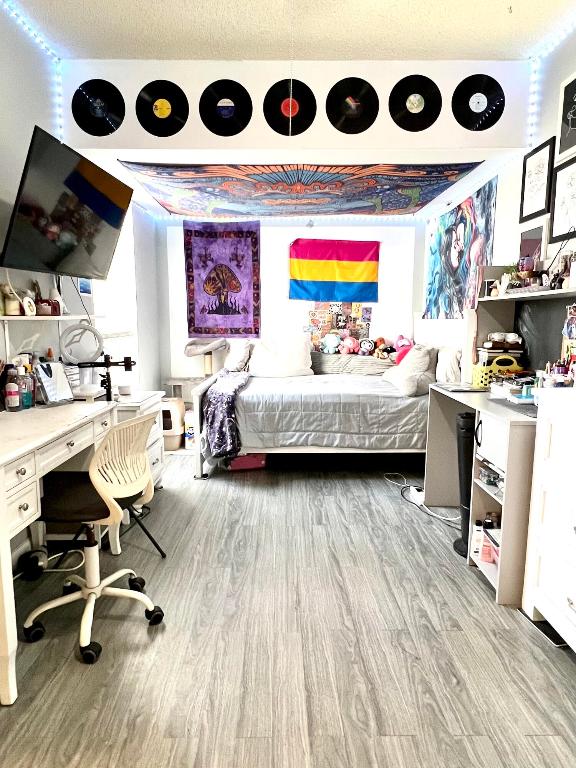 12813 Spinnaker Lane