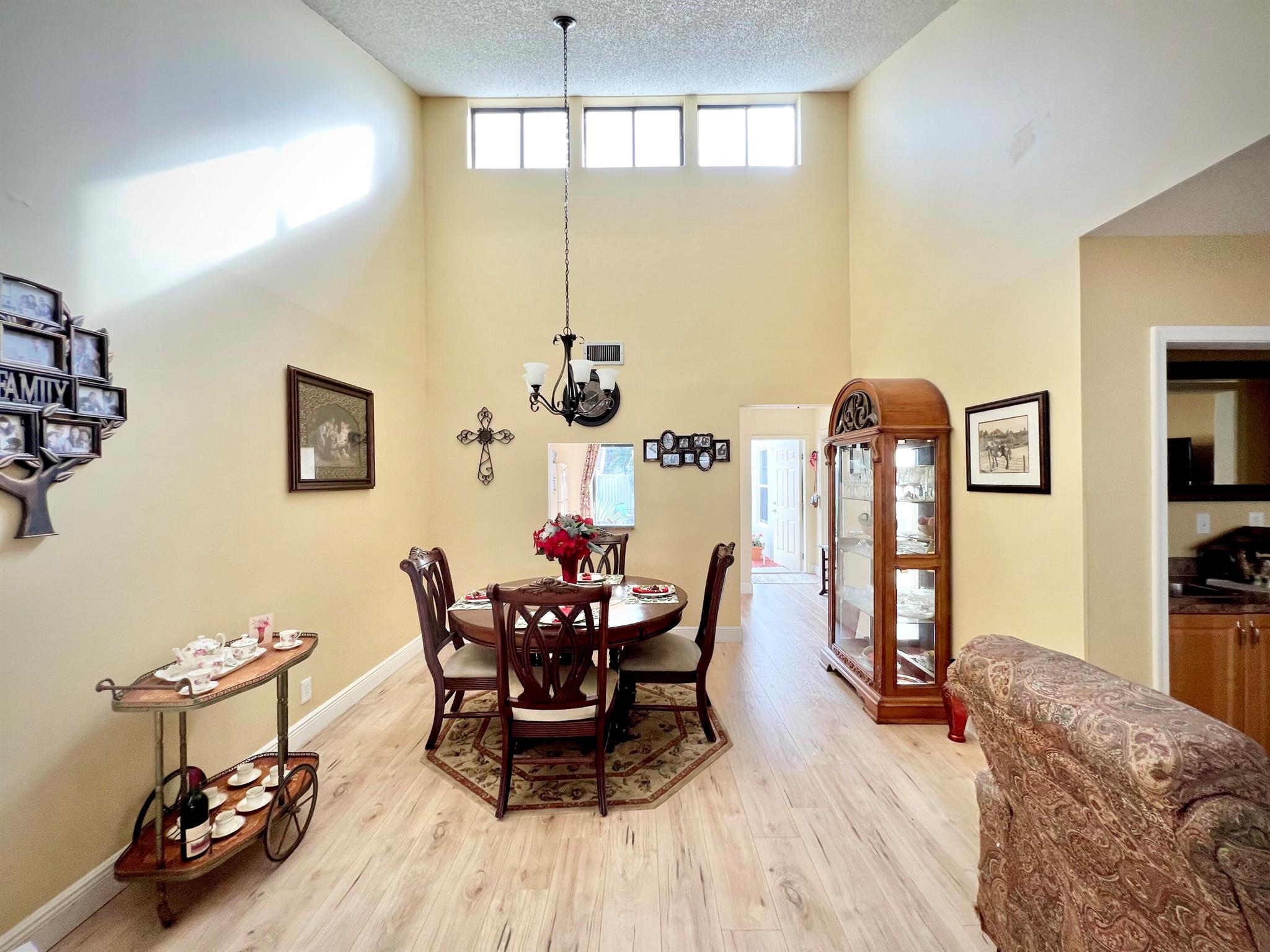 12813 Spinnaker Lane