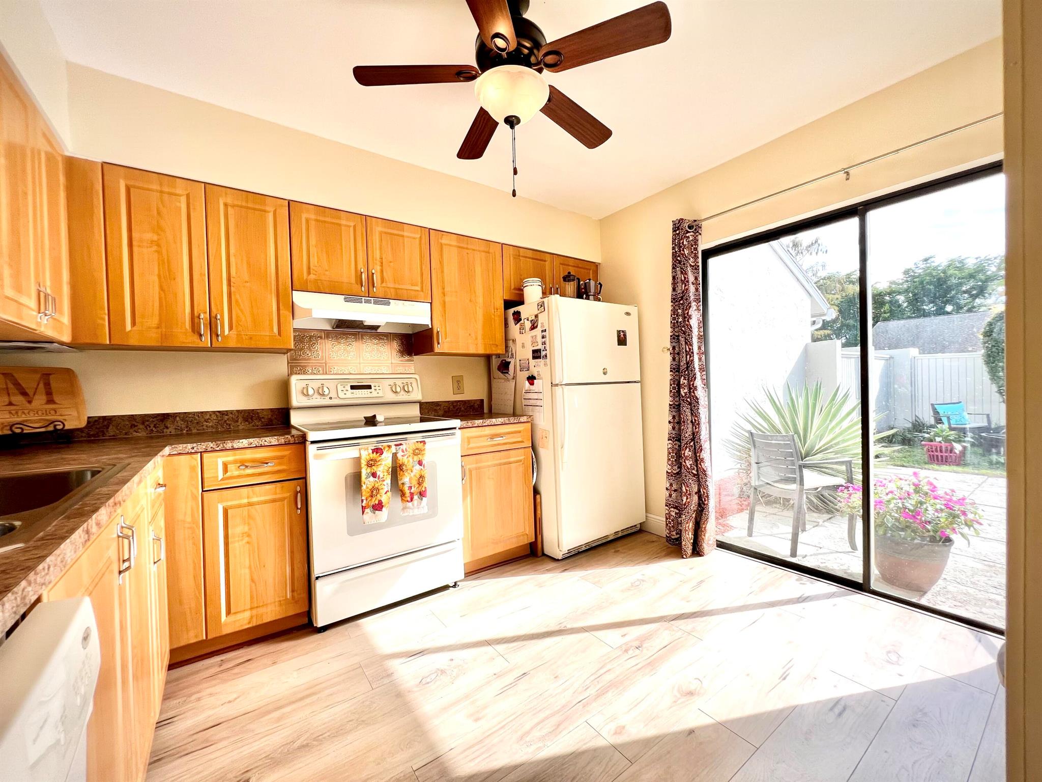 12813 Spinnaker Lane